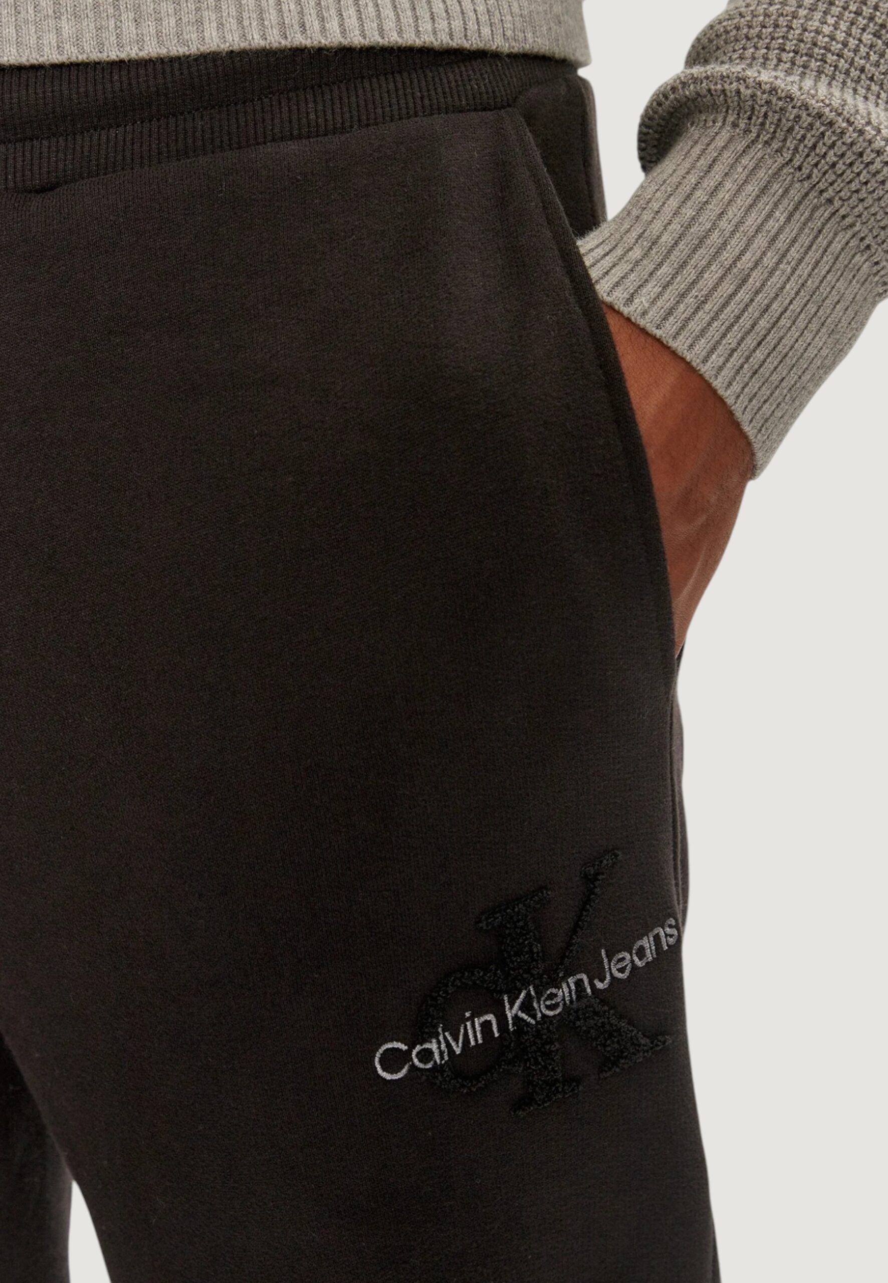 カルバン・クライン ジーンズ シェニール モノロゴ スウェットパンツ - ブラック