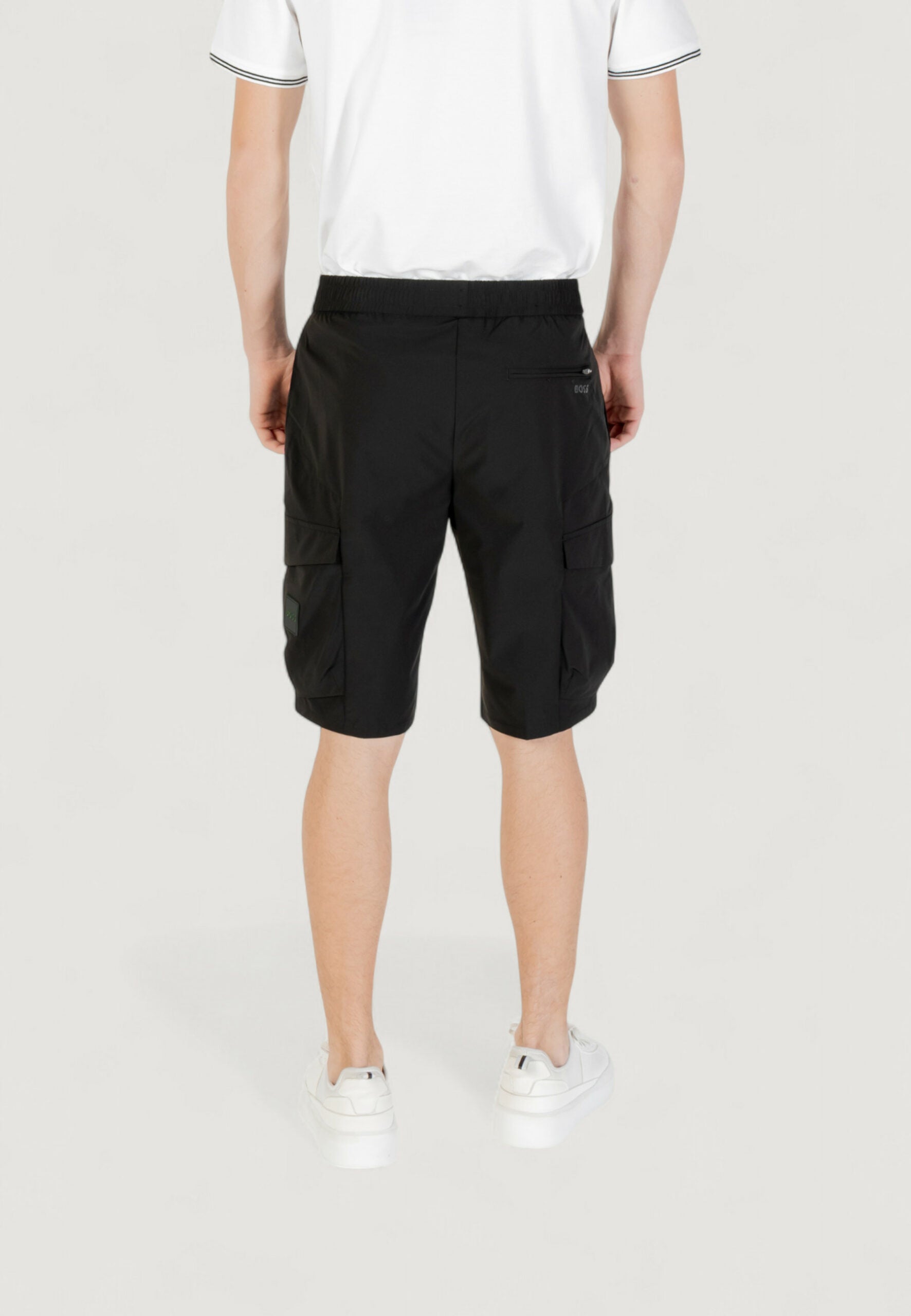 ボス サーベース カーゴ バミューダ ショーツ - ブラック