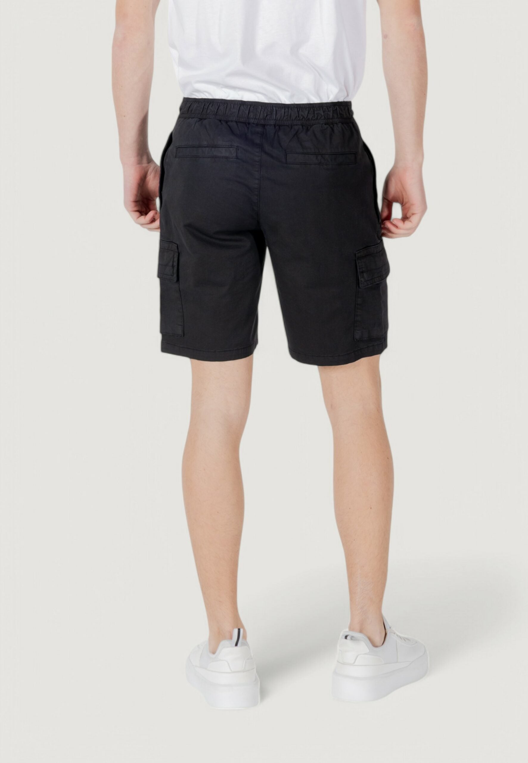 BOSS サリエル バミューダ ショーツ - ブラック