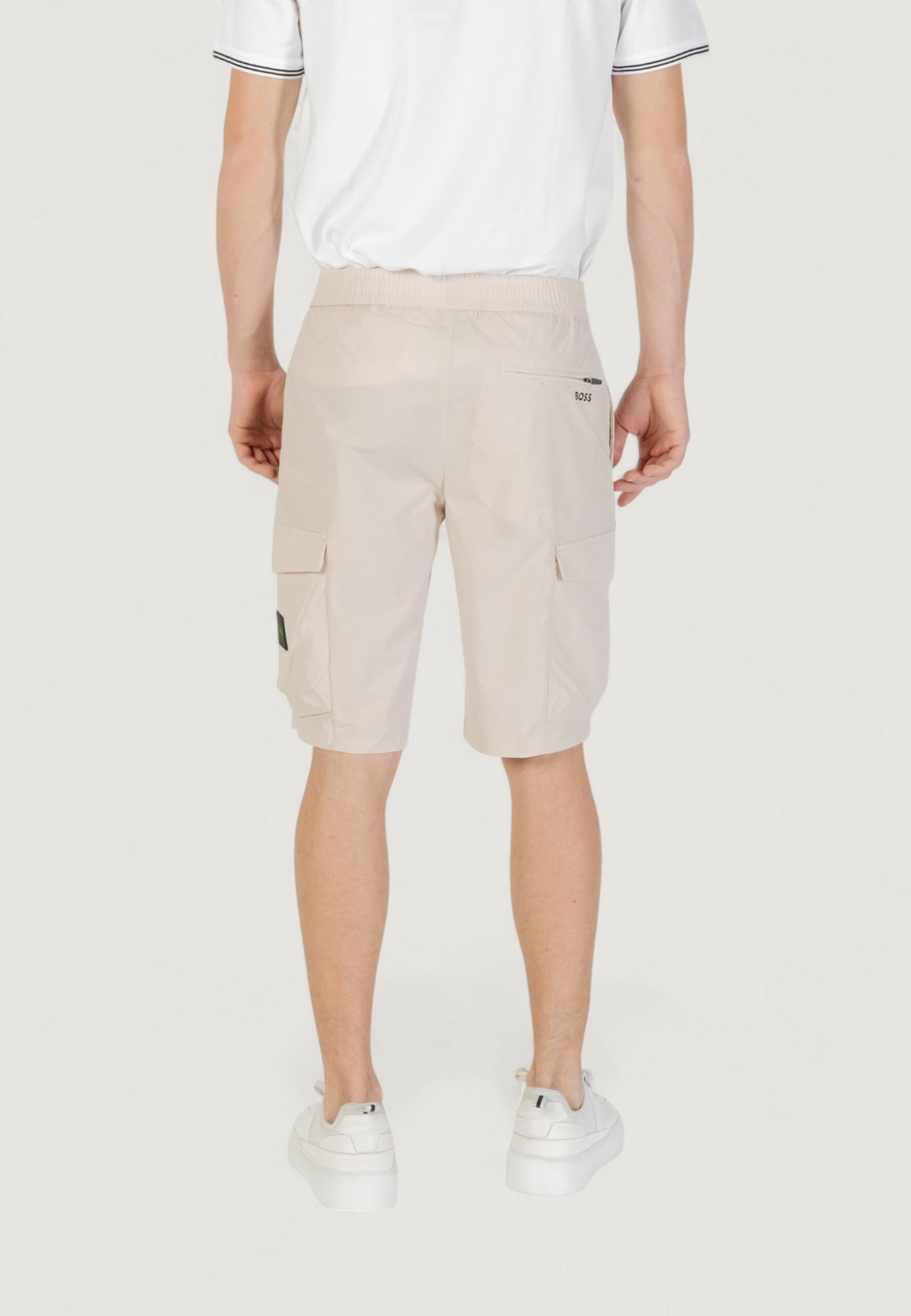 ボス サーベース カーゴ バミューダ ショーツ - ベージュ
