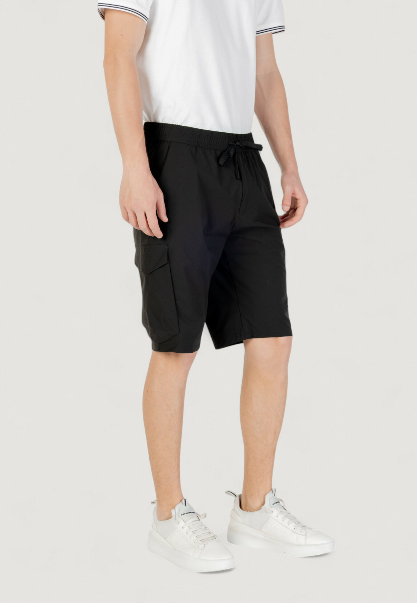 ボス サーベース カーゴ バミューダ ショーツ - ブラック