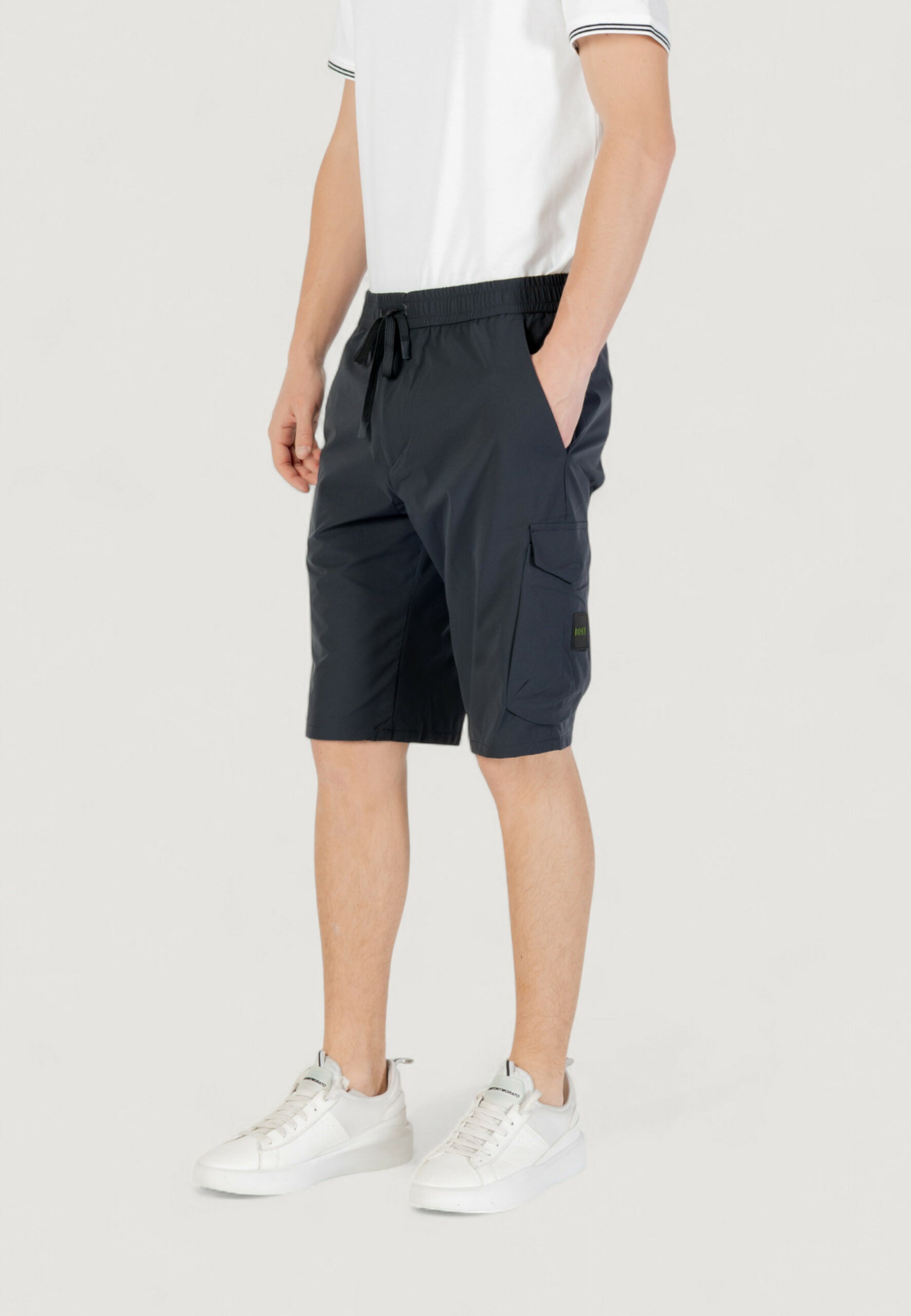 ボス サーベース カーゴ バミューダ ショーツ - ダークブルー