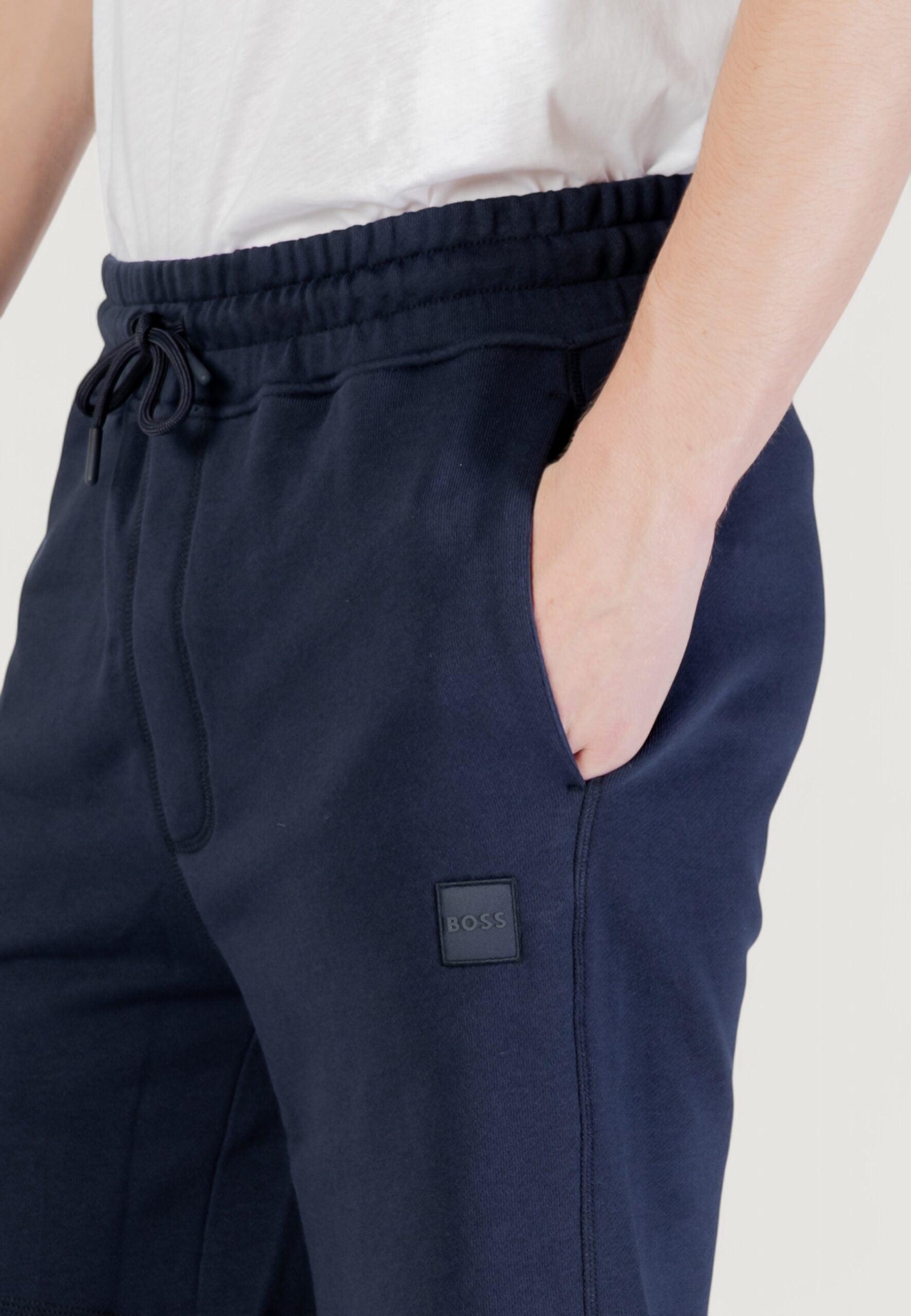 ボス セワク バミューダ ショーツ - ダークブルー