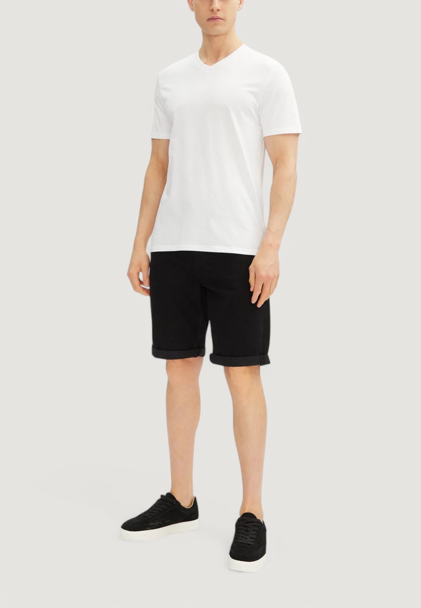 Calvin Klein Jeans Slim Bermuda Shorts - Black