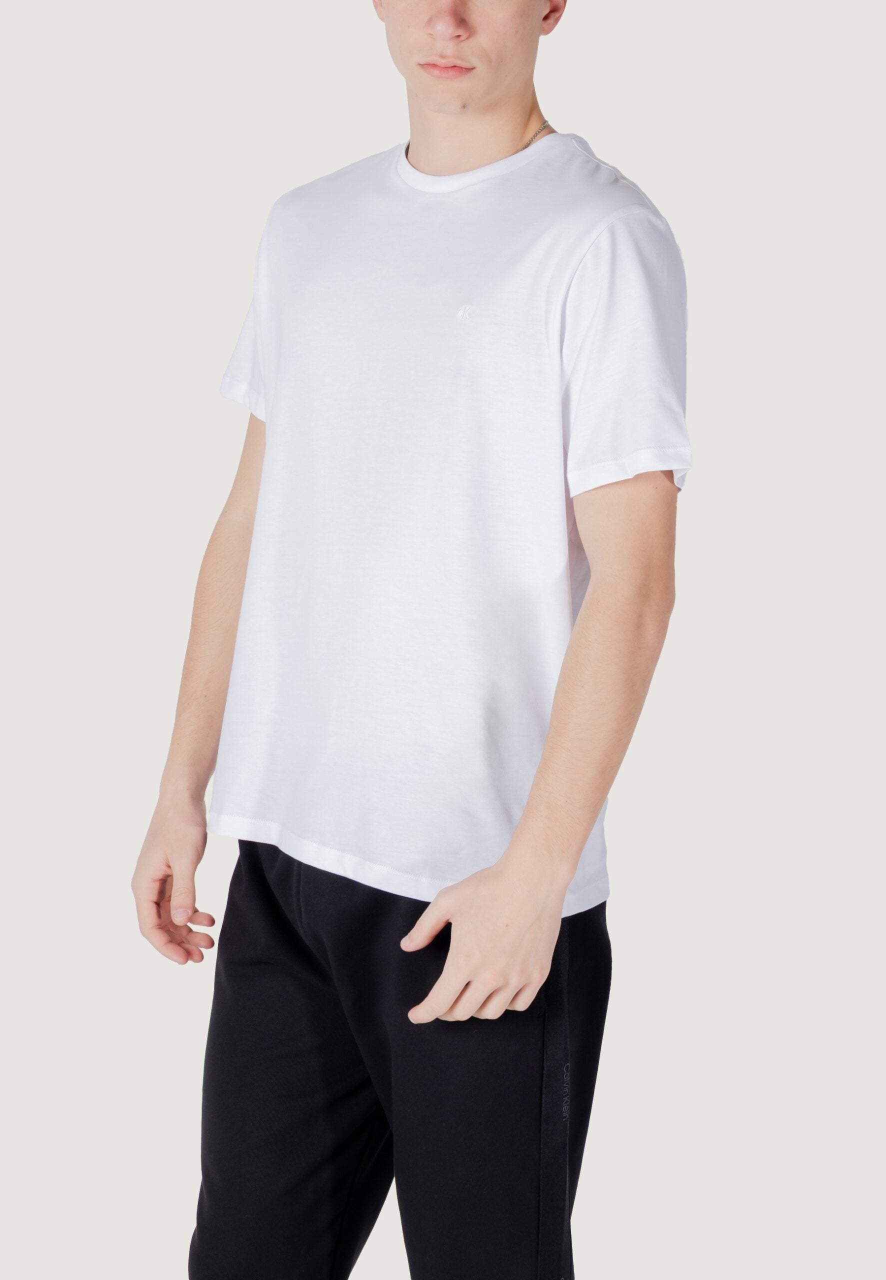 Calvin Klein Jeans Smooth Cotton Solid T-Shirt - White