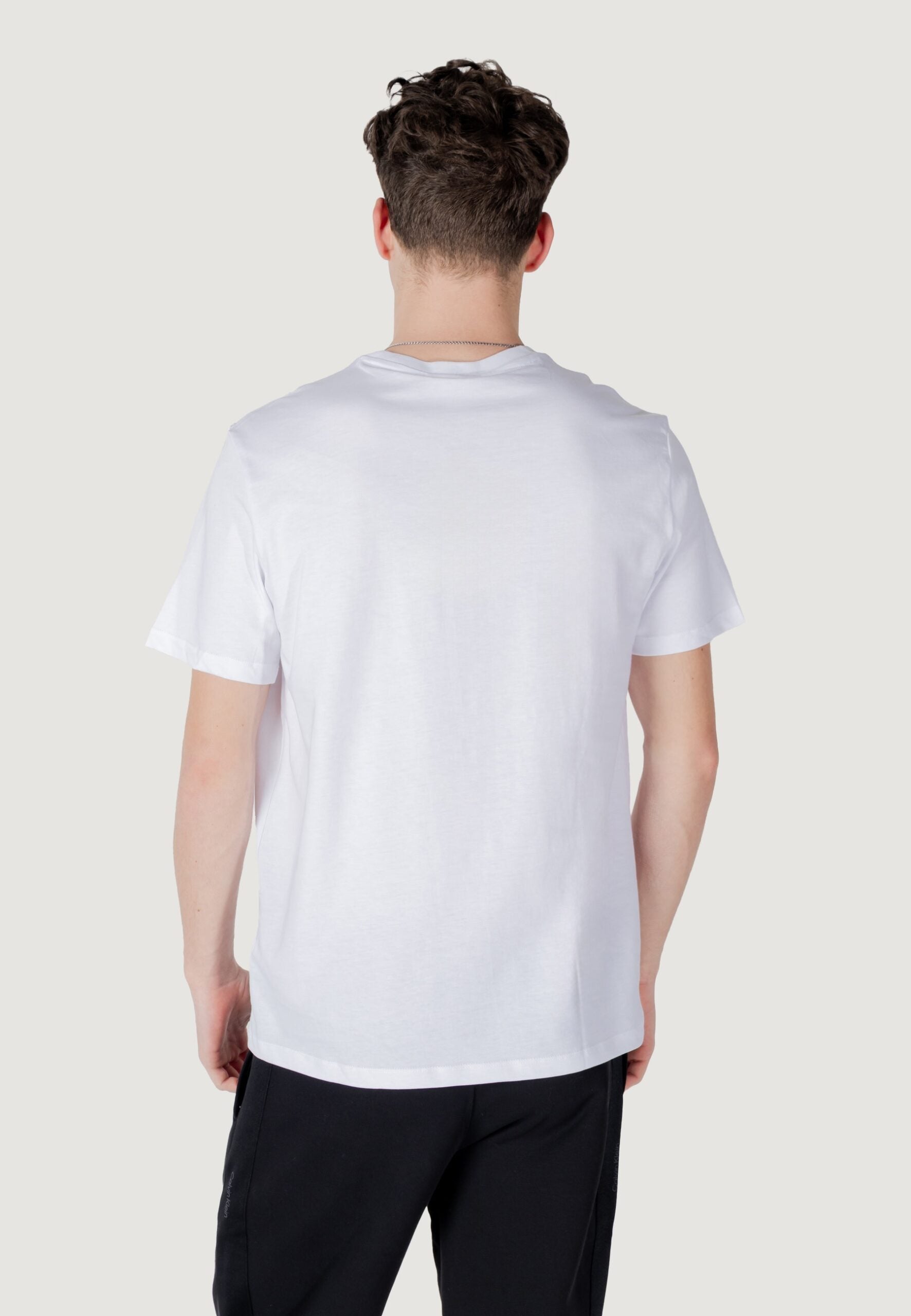 Calvin Klein Jeans Smooth Cotton Solid T-Shirt - White
