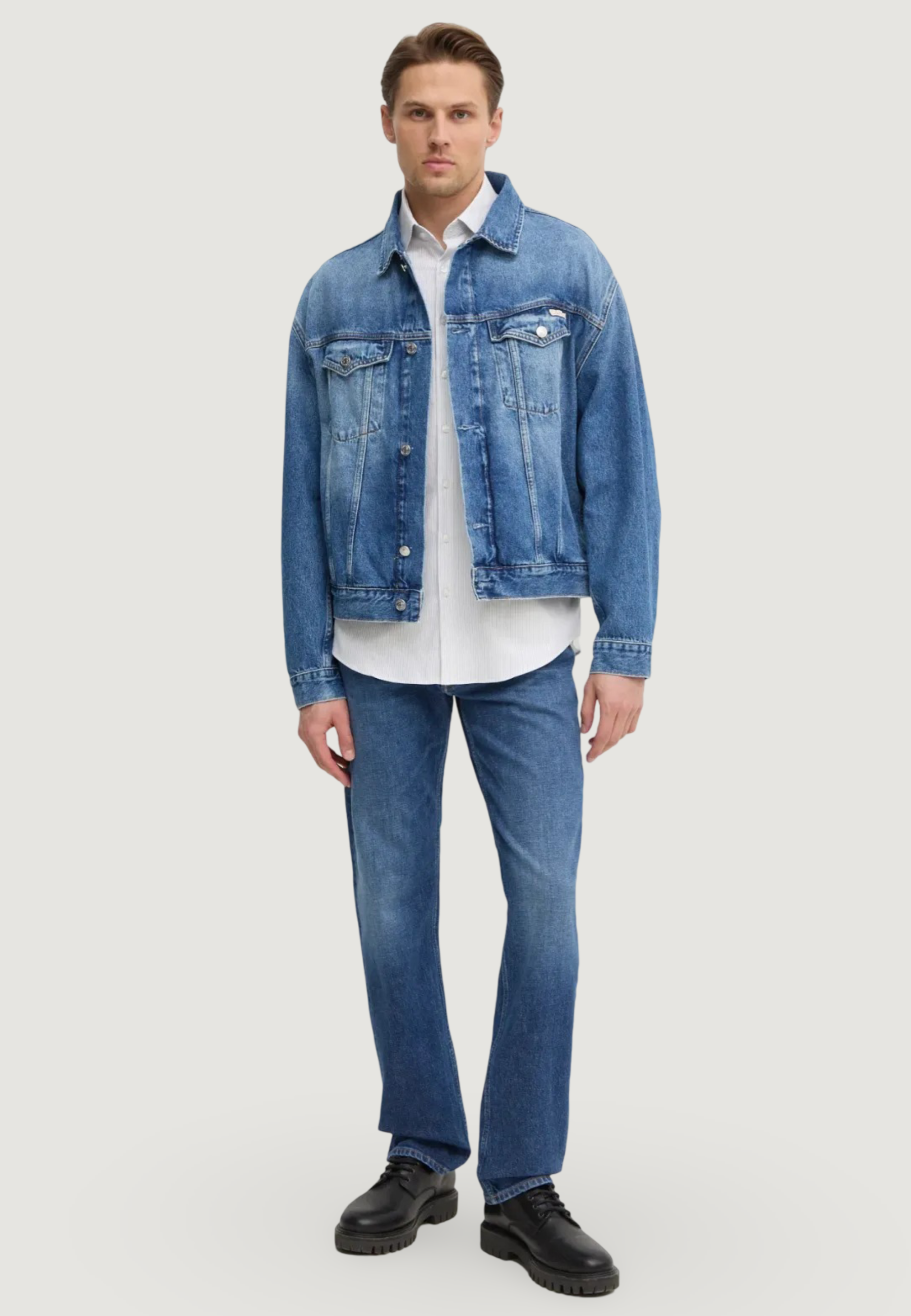 Calvin Klein Jeans Standard Straight Jeans - Dark Denim