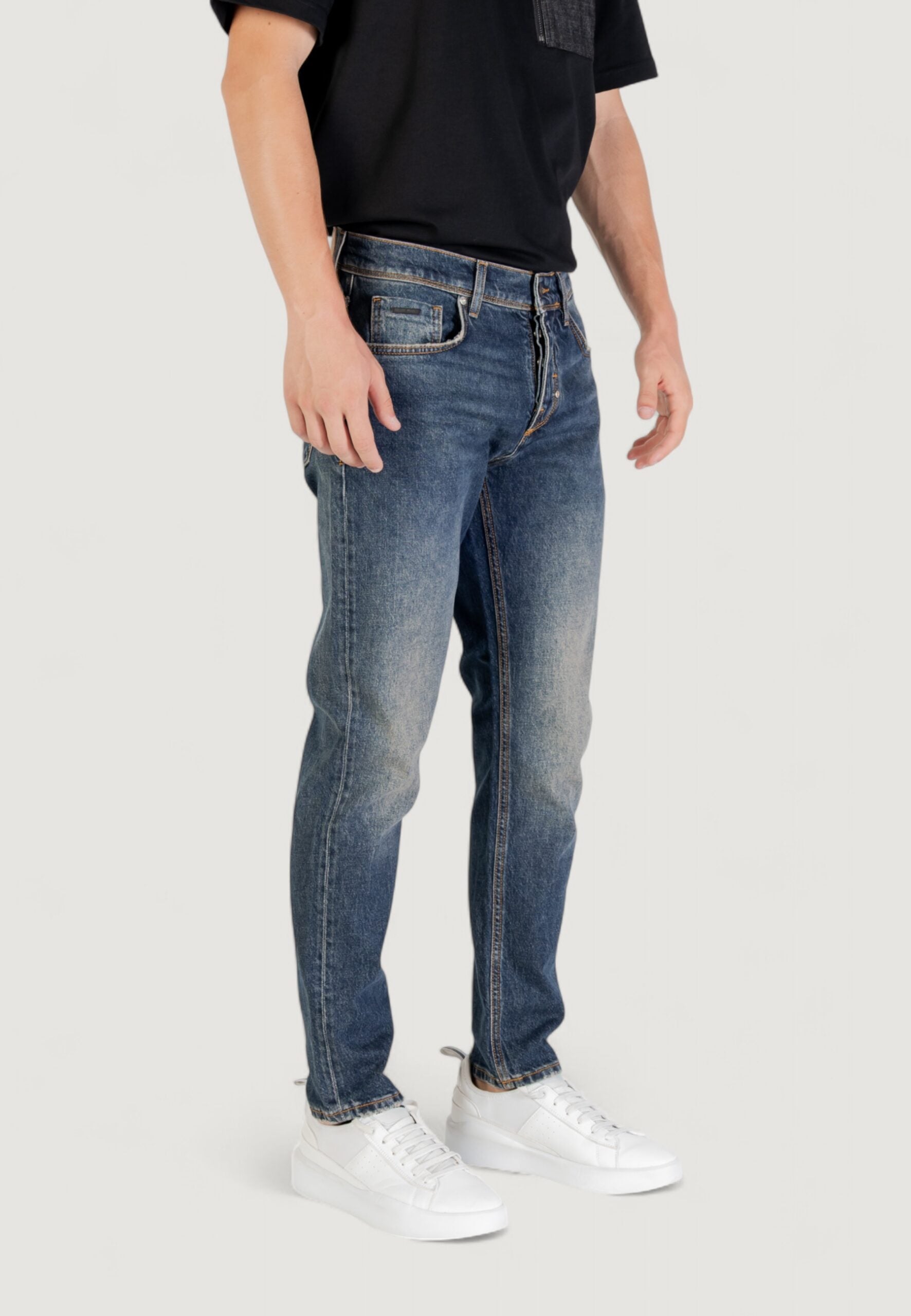 アントニー・モラート メンズ ARGON スリム アンクル丈 フィット デニム ジーンズ