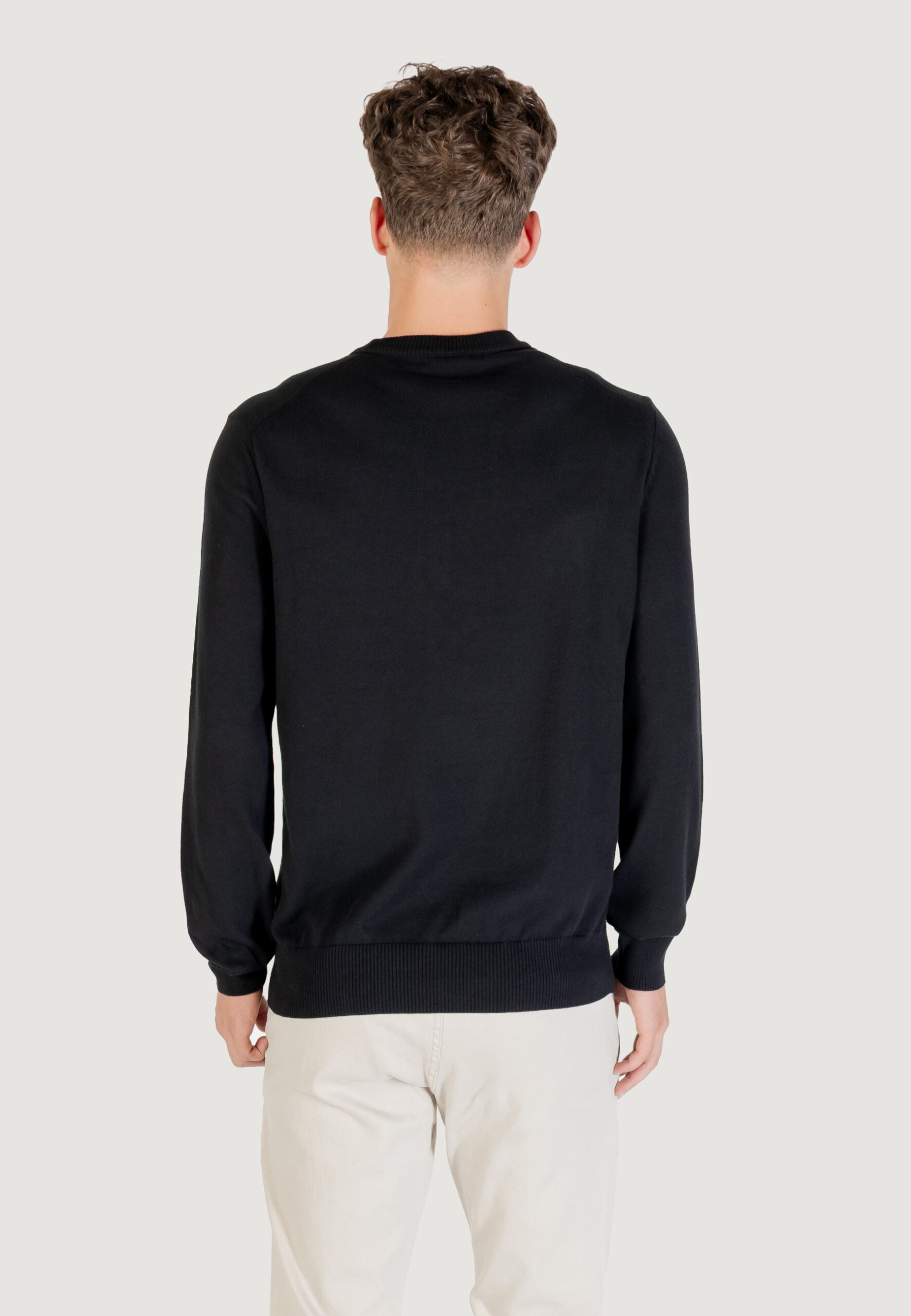 BOSS メンズ ブラック セーター