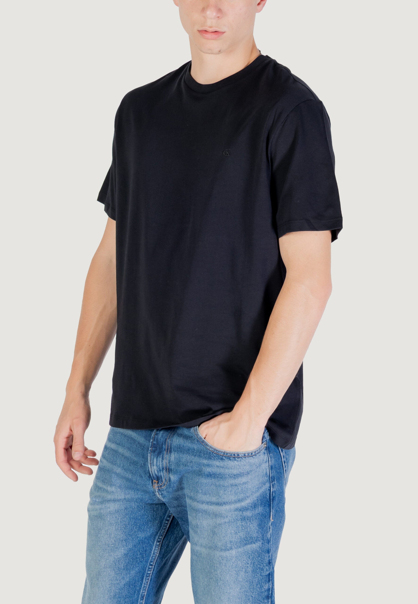 Calvin Klein Jeans Men's Anthracite Smooth Cotton Solid T-Shirt