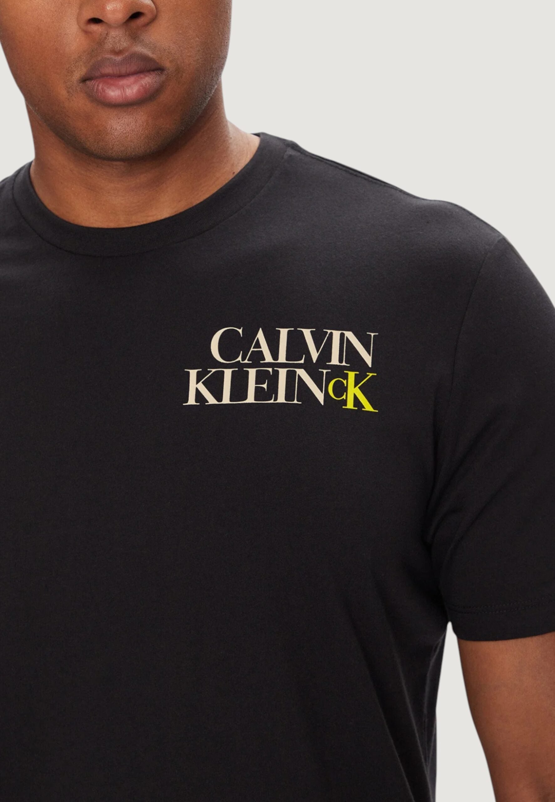 Calvin Klein Jeans Men's Black T-Shirt - New York Wordmark Logo