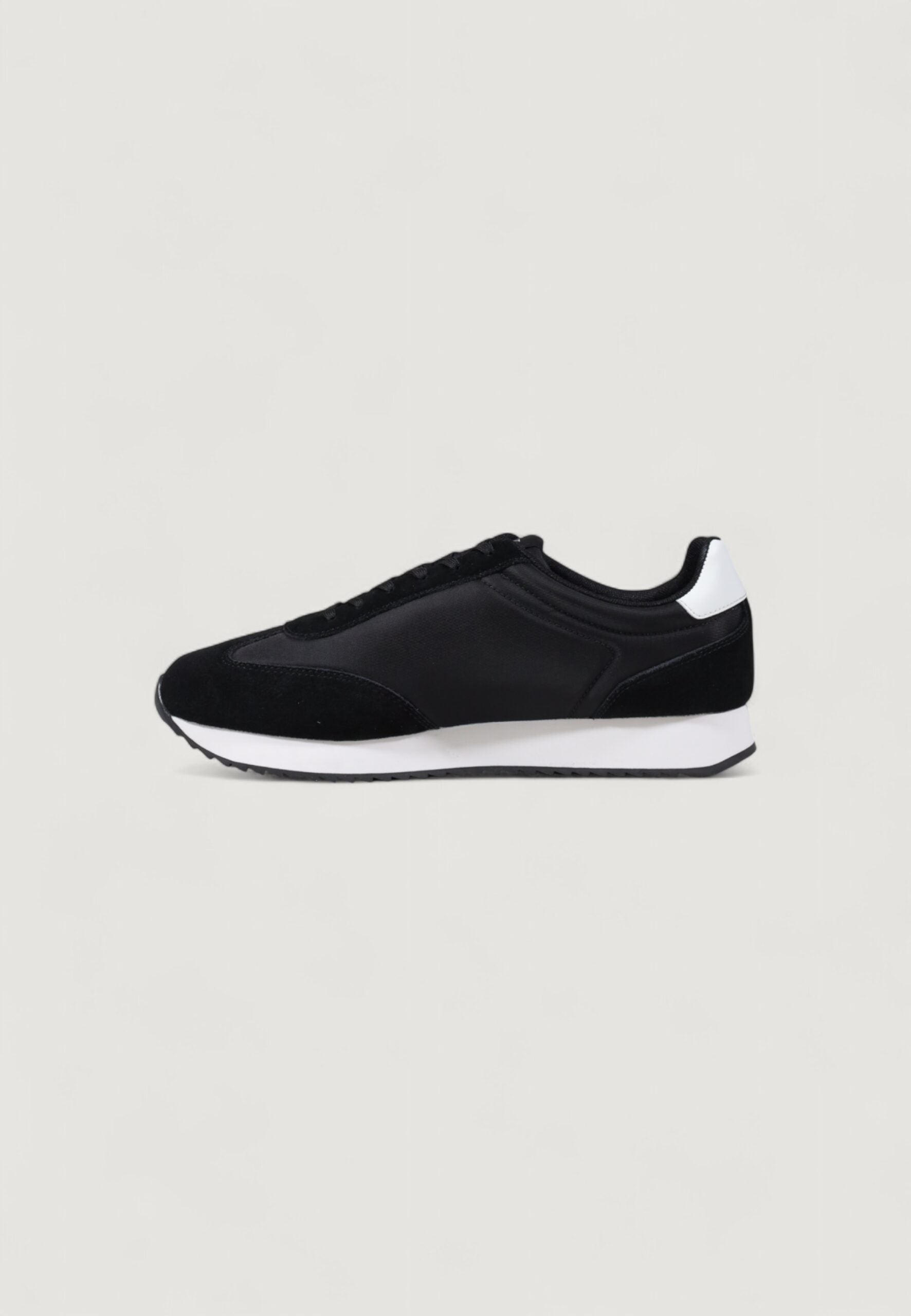 Calvin Klein Jeans Men's Black & White Retro Runner Lace-Up Sneakers