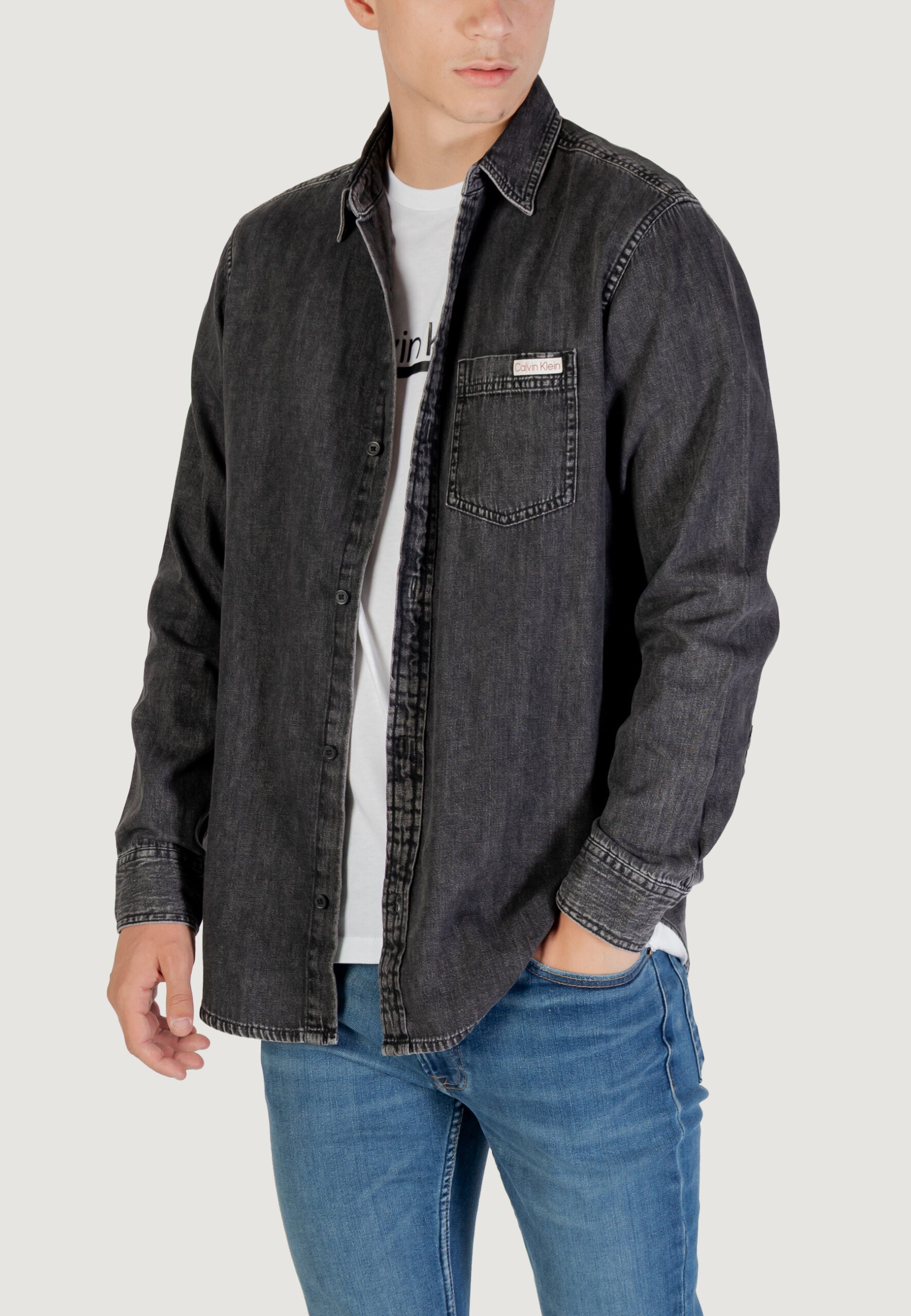 Calvin Klein Jeans Men's Classic Vail Long-Sleeve Shirt - Black