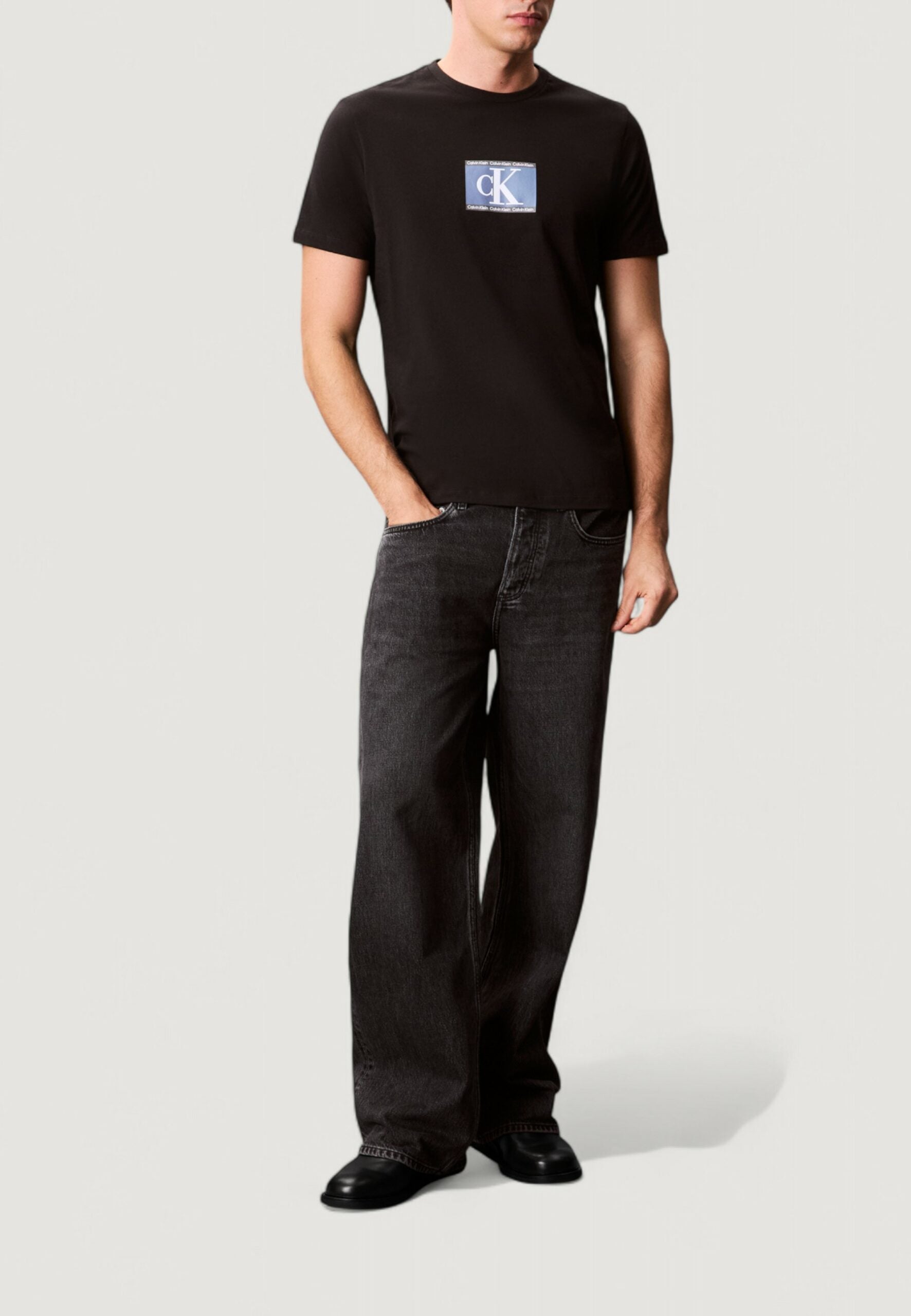 Calvin Klein Men's Black CK Box Logo T-Shirt - Short Sleeve