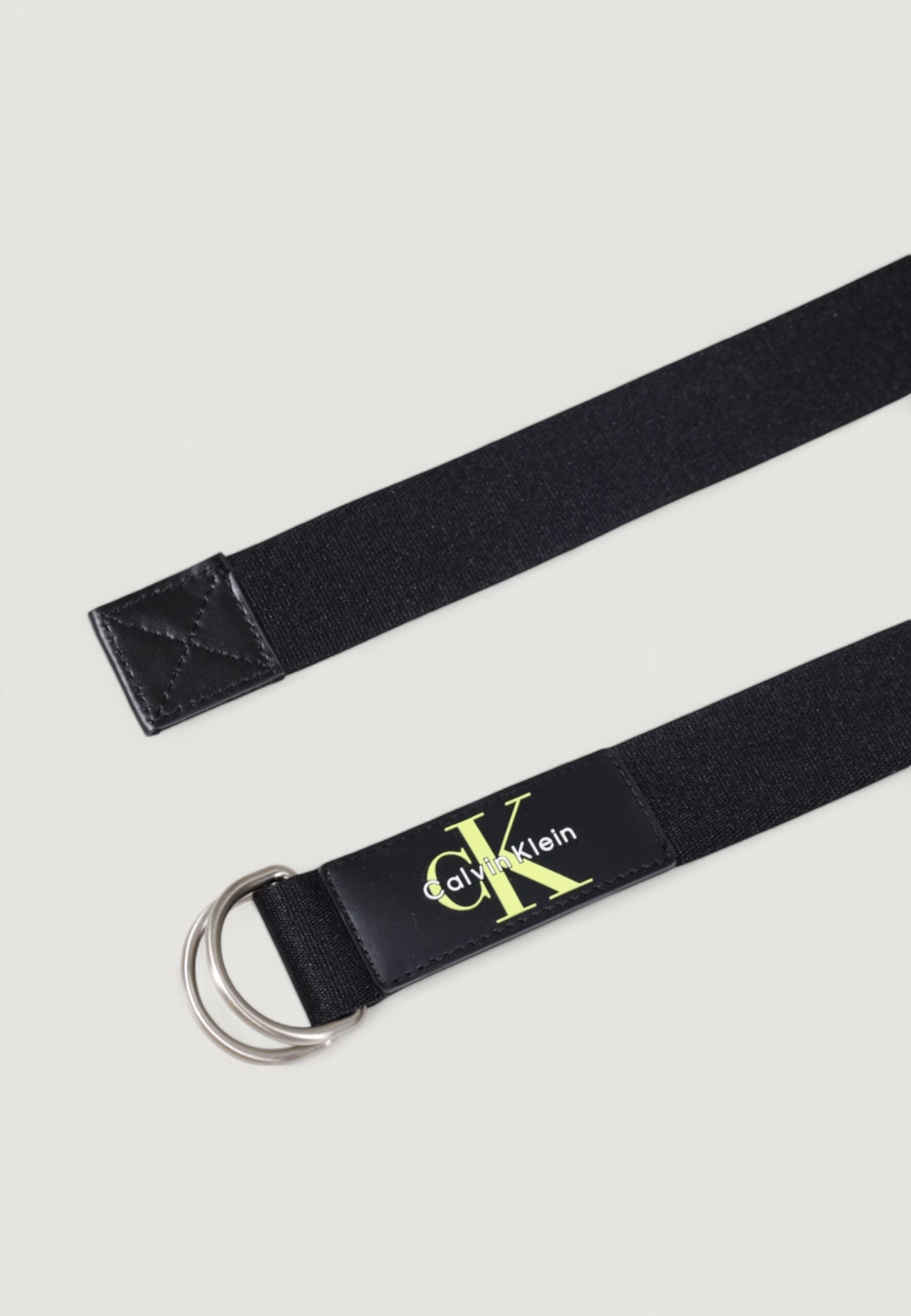 カルバン・クライン メンズ ブラック テック ユーティリティ ウェビングベルト - 35mm