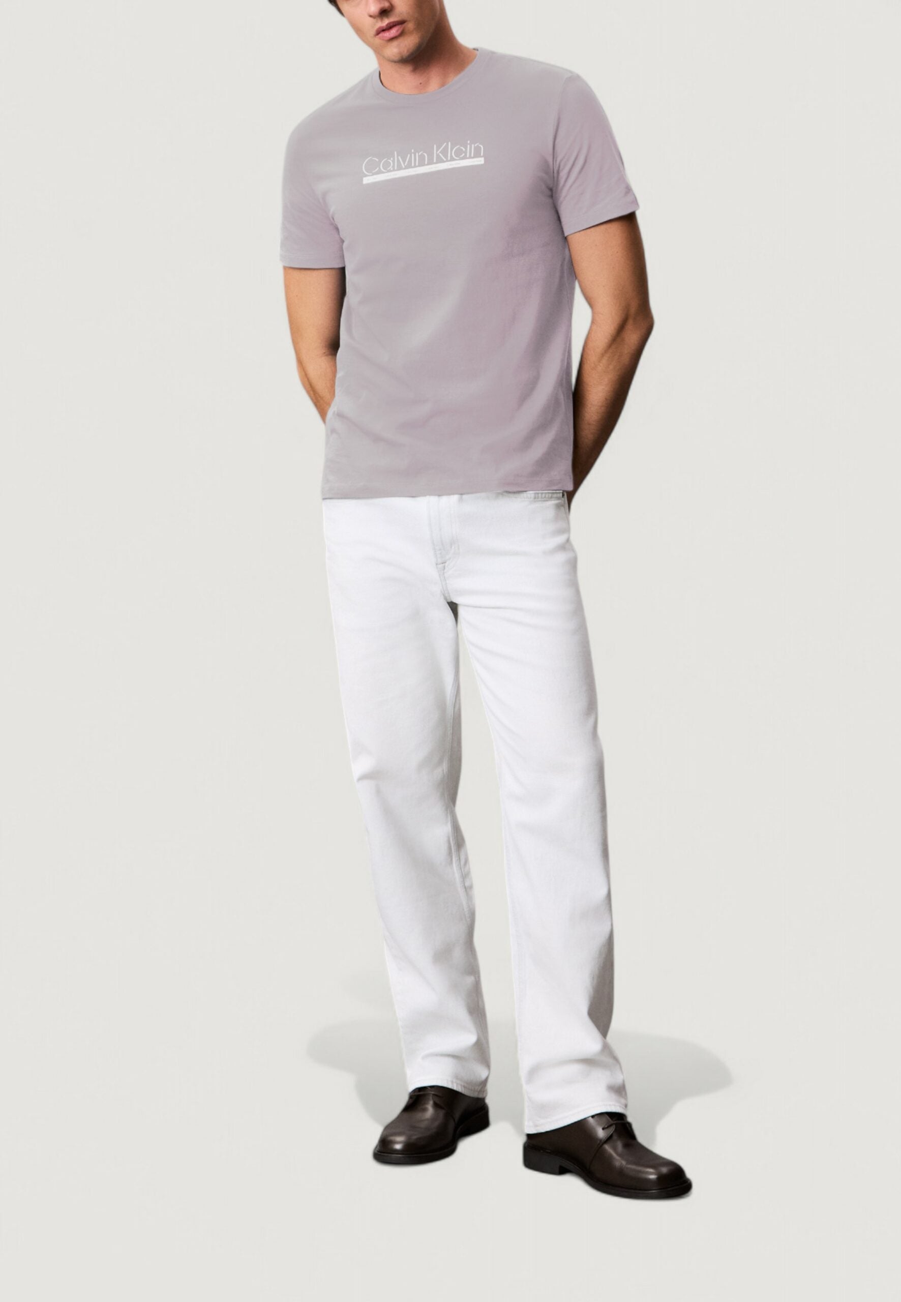 Calvin Klein Men's Grey Outline Logo T-Shirt - Short Sleeve