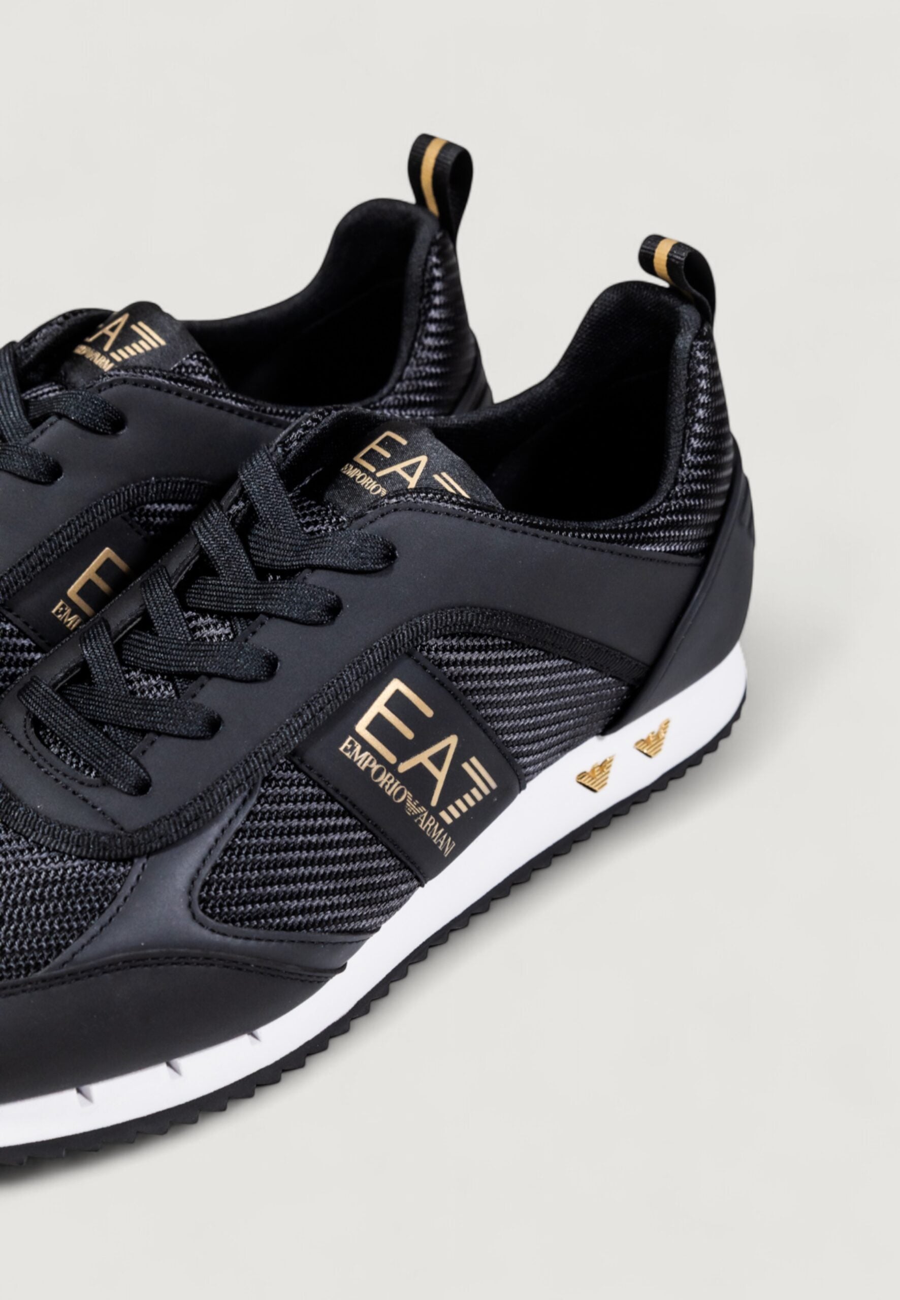 EA7 Men's Black and Gold Sneakers AF18613