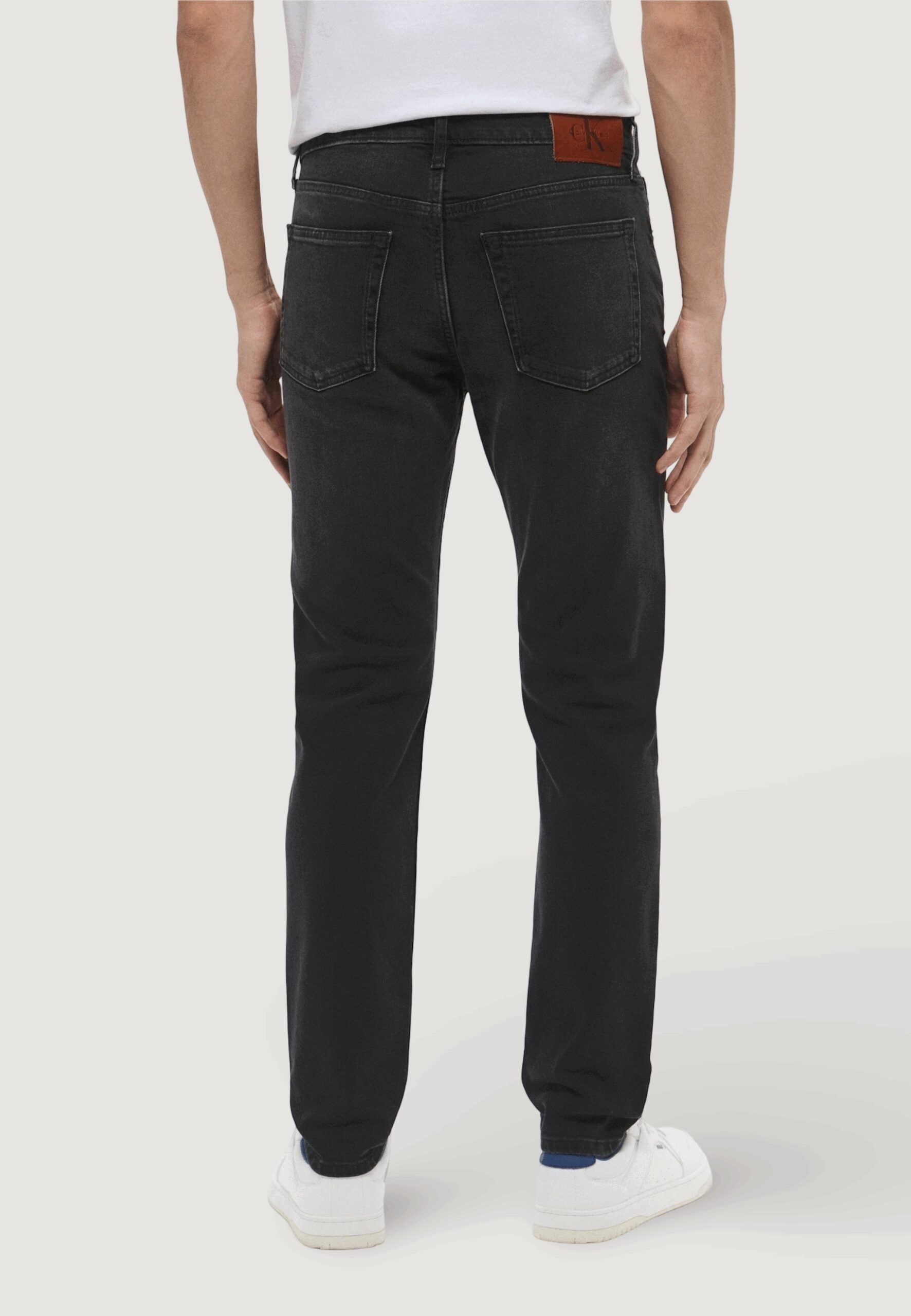 Calvin Klein Jeans Men's Black Slim Taper Jeans - Oil Slick Finish