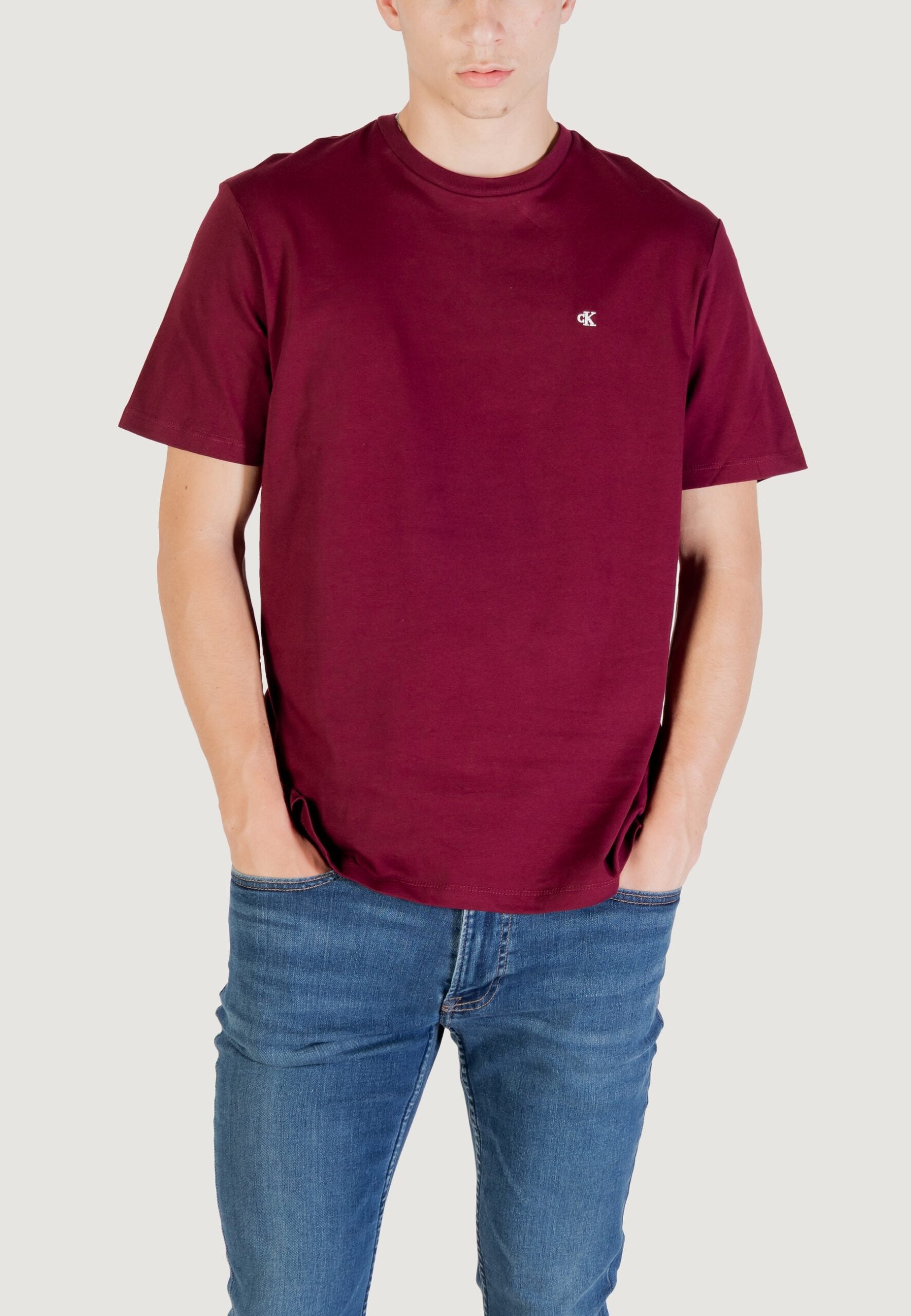 Calvin Klein Jeans Men's Bordeaux Smooth Cotton Solid T-Shirt