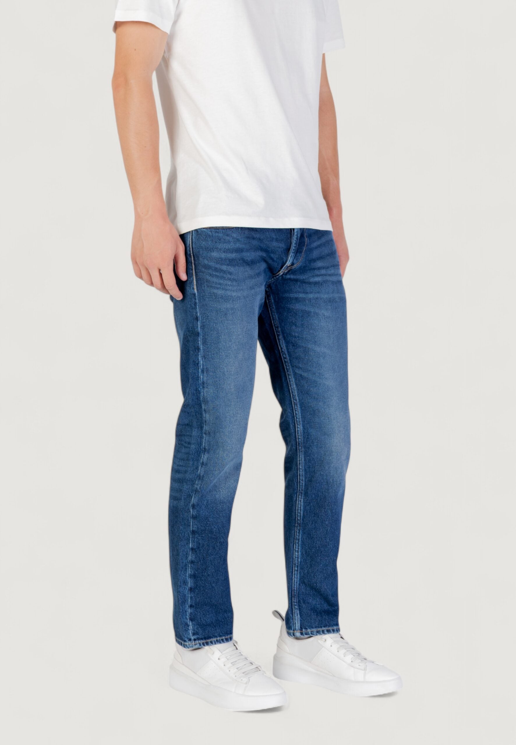 Replay Men's MA972 Slim Fit Denim Jeans