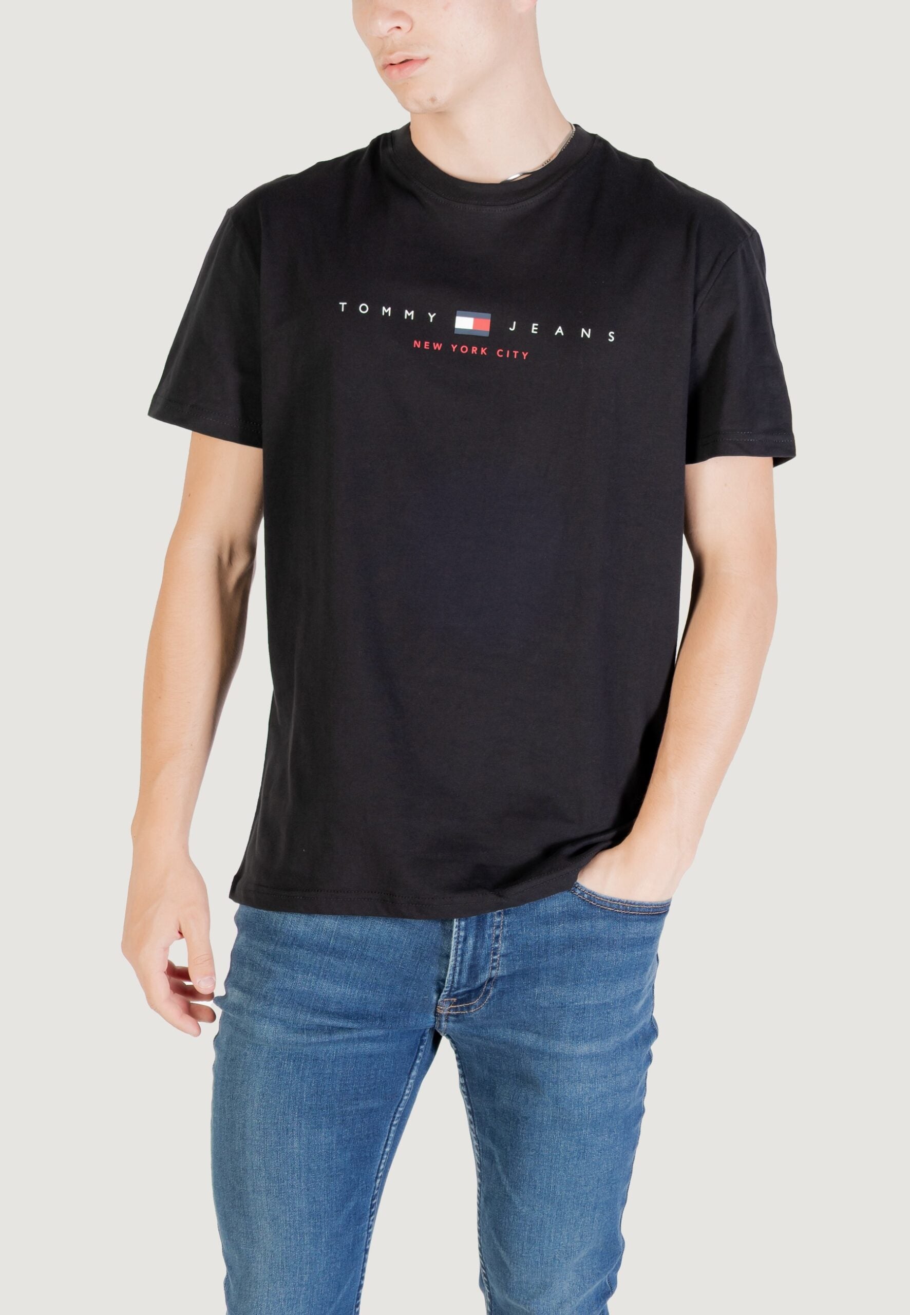 Tommy Hilfiger Jeans TJM Regular Fit Black T-Shirt - Linear Flag Logo