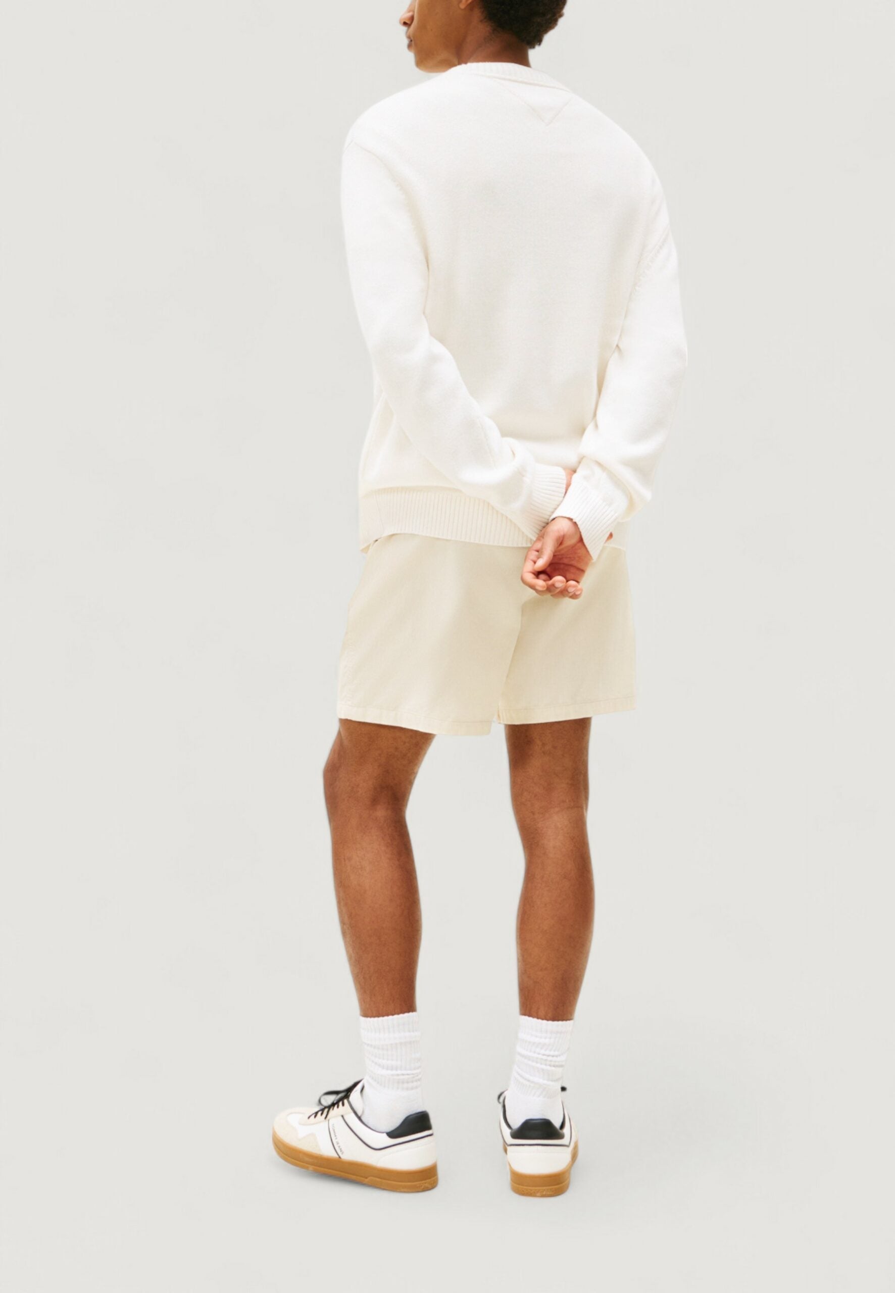 Tommy Hilfiger Jeans Men's Regular Monogram Crewneck Sweater - Cream