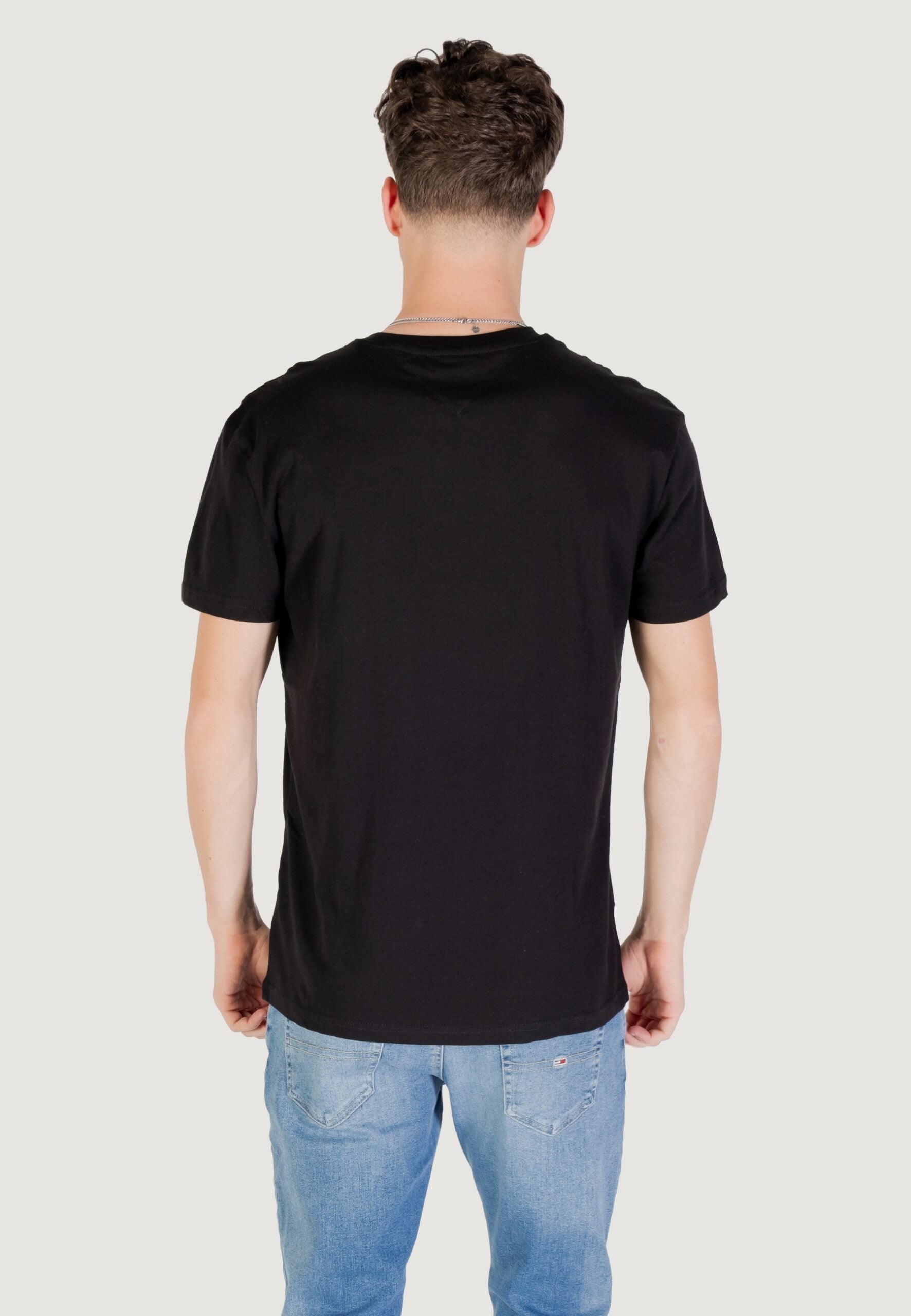 Tommy Hilfiger Jeans TJM Regular Fit Black T-Shirt - Tommy DNA Flag Logo