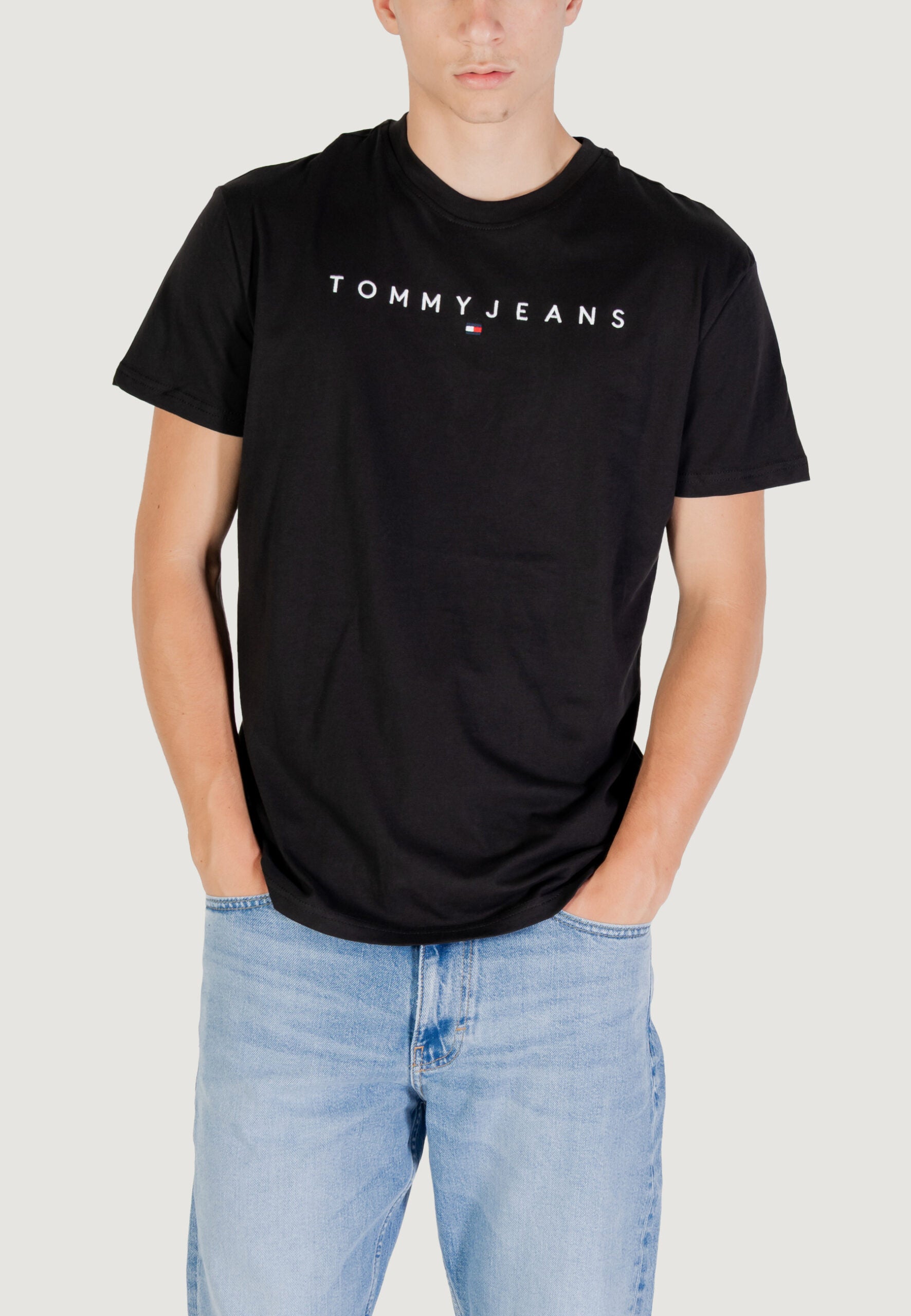 Tommy Hilfiger Jeans TJM Regular Fit Black T-Shirt - Linear Logo