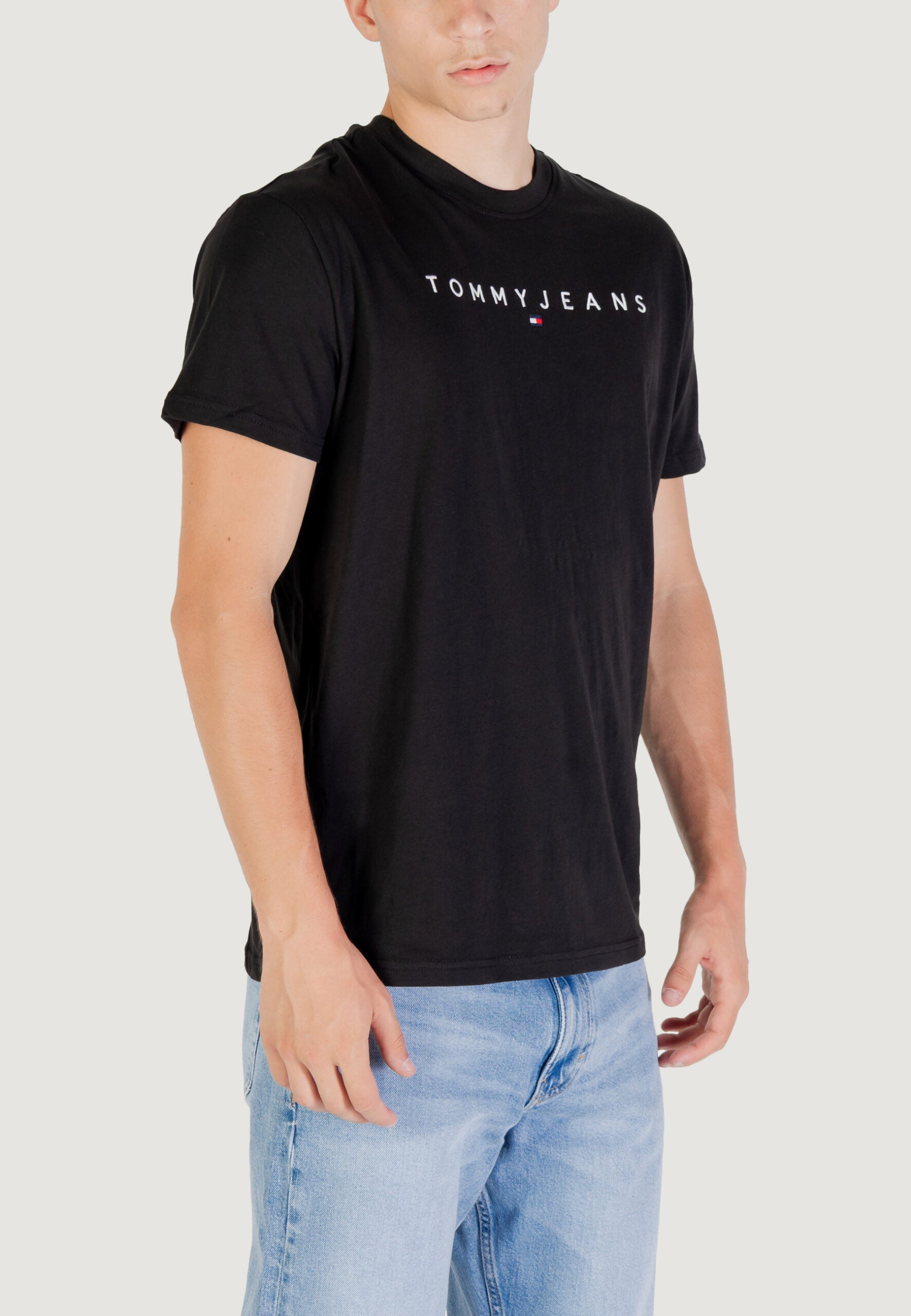 Tommy Hilfiger Jeans TJM Regular Fit Black T-Shirt - Linear Logo