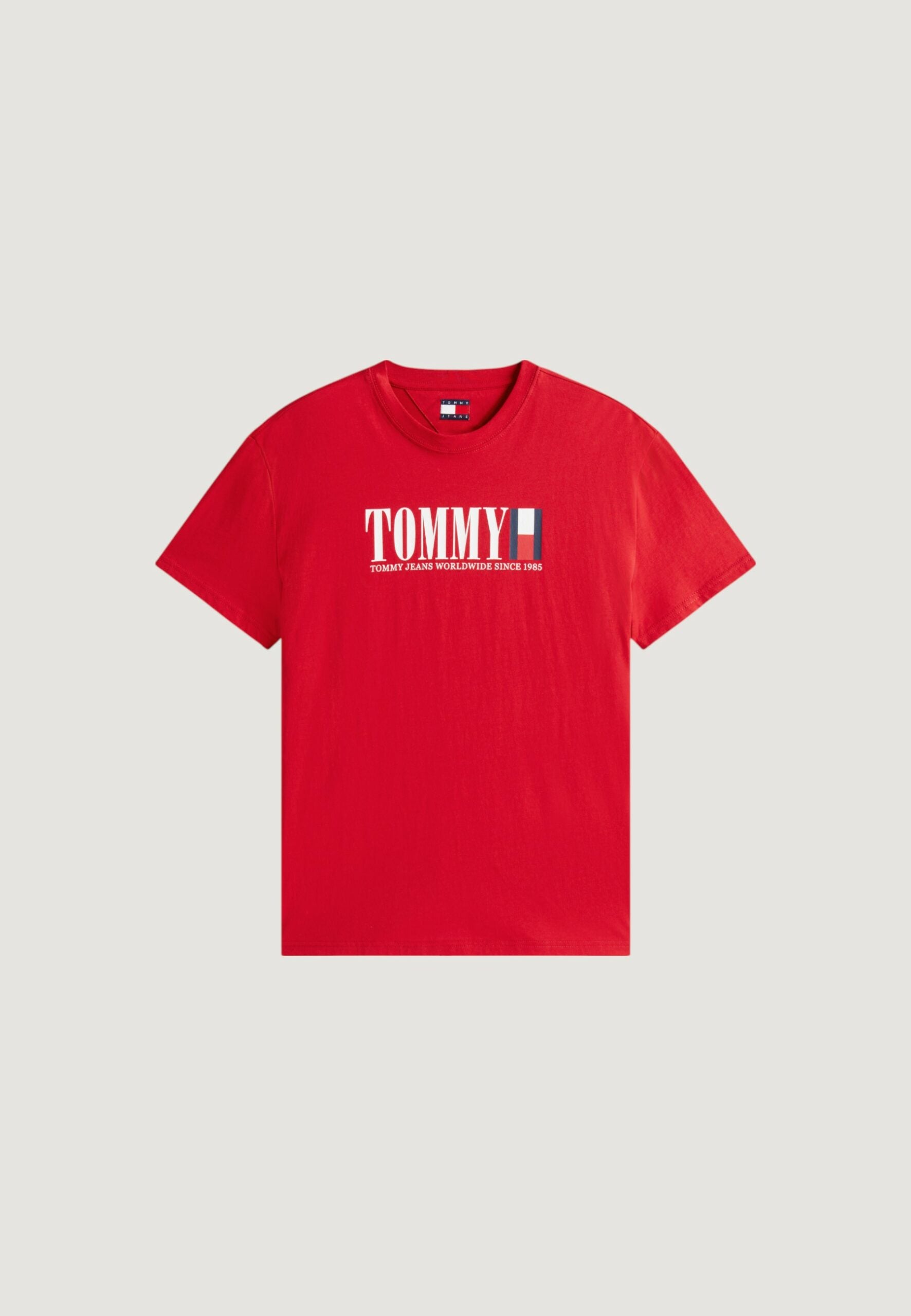 Tommy Hilfiger Jeans TJM Regular Fit Red T-Shirt - Tommy DNA Flag Logo