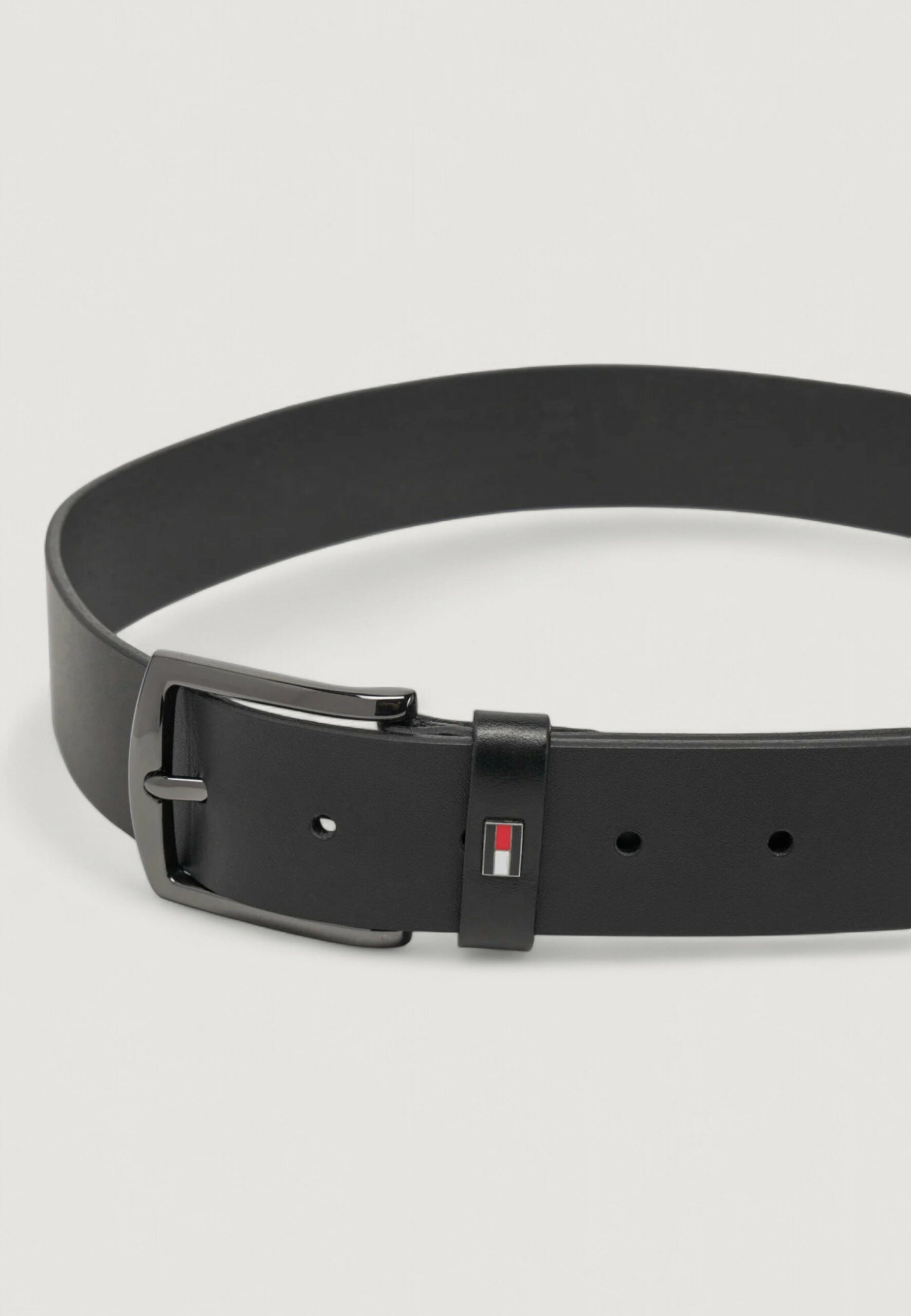 トミーヒルフィガー メンズ デントン ブラック レザーベルト - 幅3.5cm