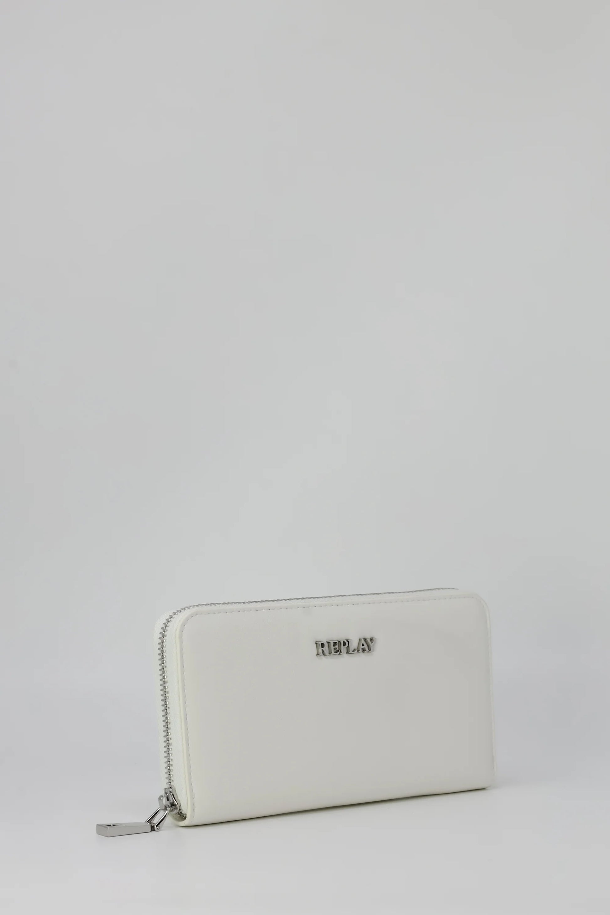Replay FW5299.006.A0420A Large Wallet
