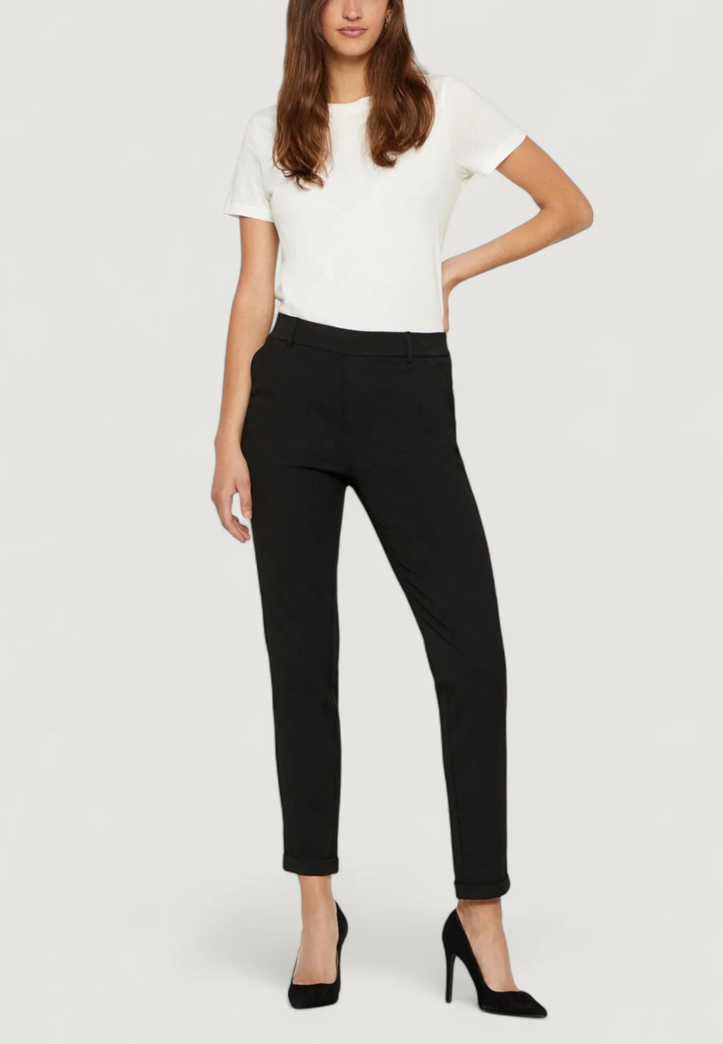 Vero Moda regular trousers VMMAYA MW LOOSE SOLID PANT NOOS