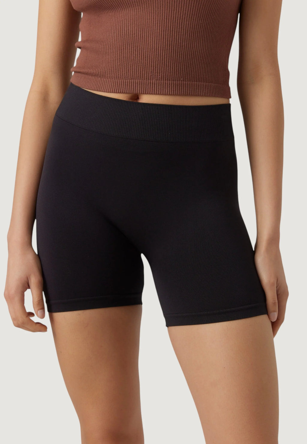 Vero Moda Shorts VMJACKIE SEAMLESS MINI SHORTS GA NOOS