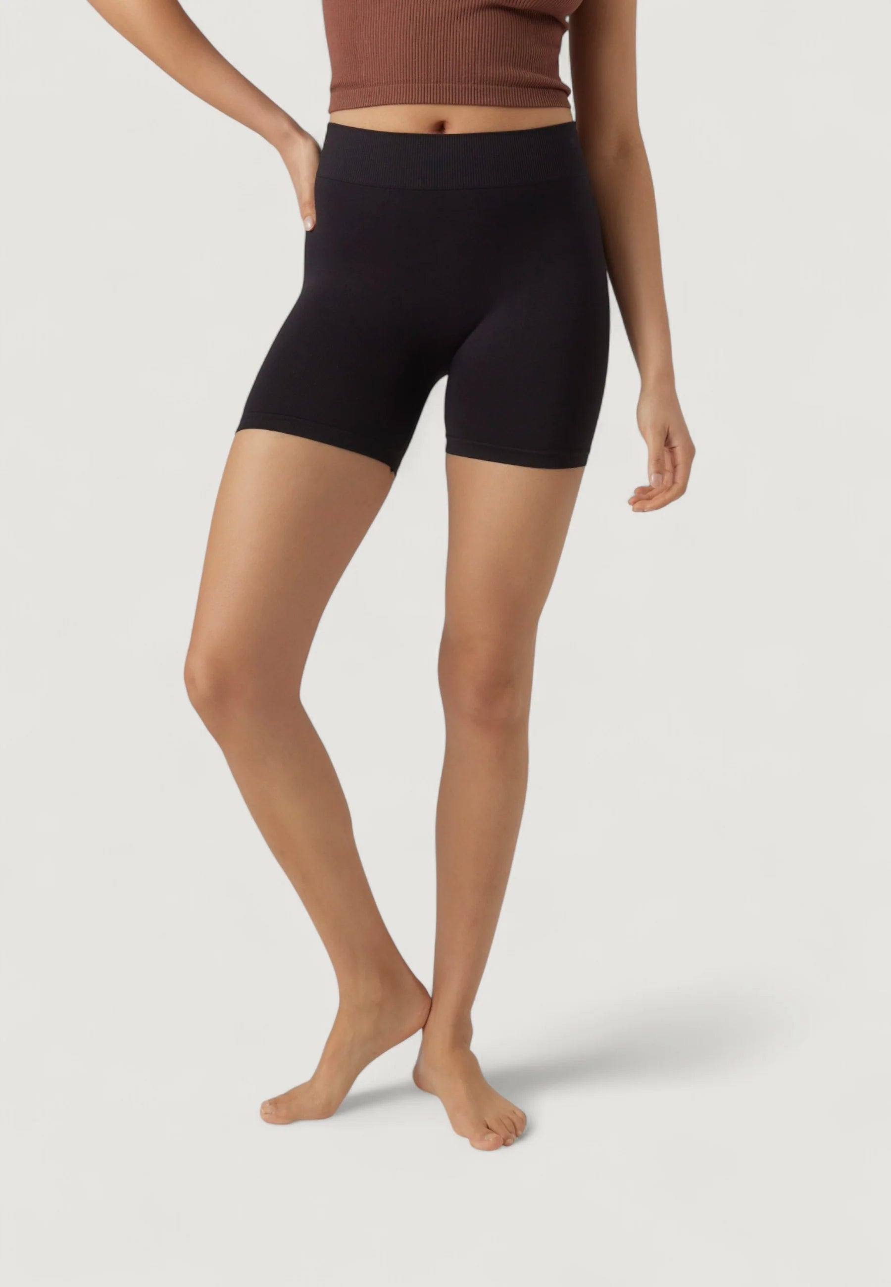 Vero Moda Shorts VMJACKIE SEAMLESS MINI SHORTS GA NOOS