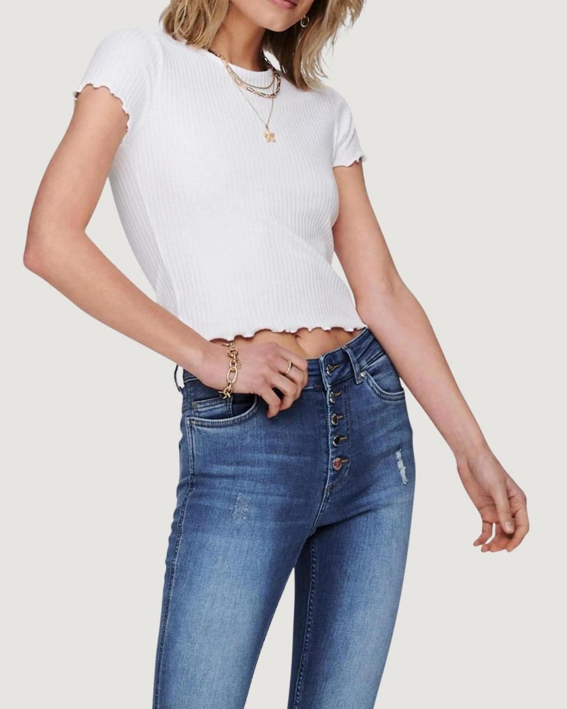 T-shirts Only ONLEMMA S/S SHORT TOP