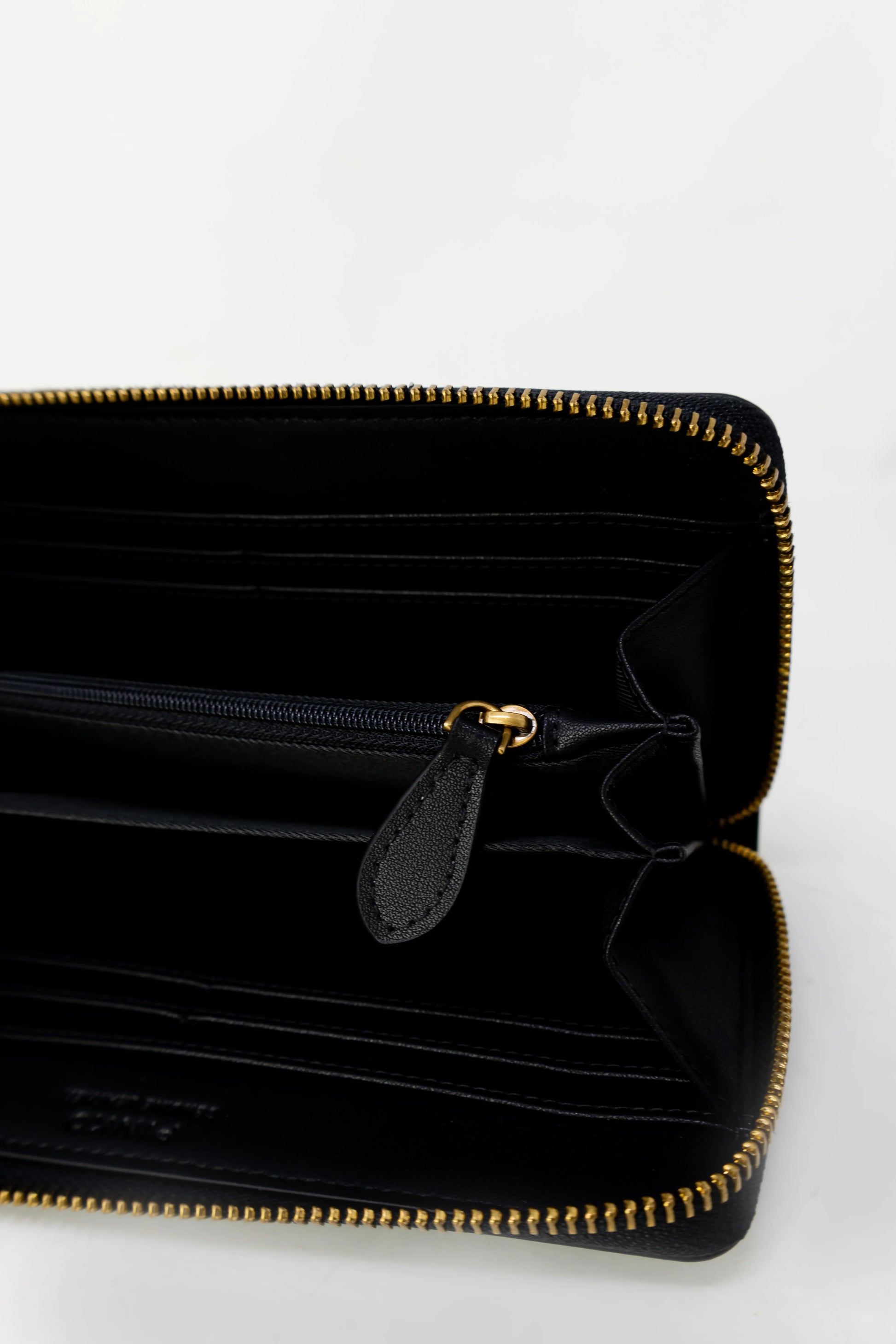 Pinko RYDER ZIP AROUND CALFSKIN SILK large wallet