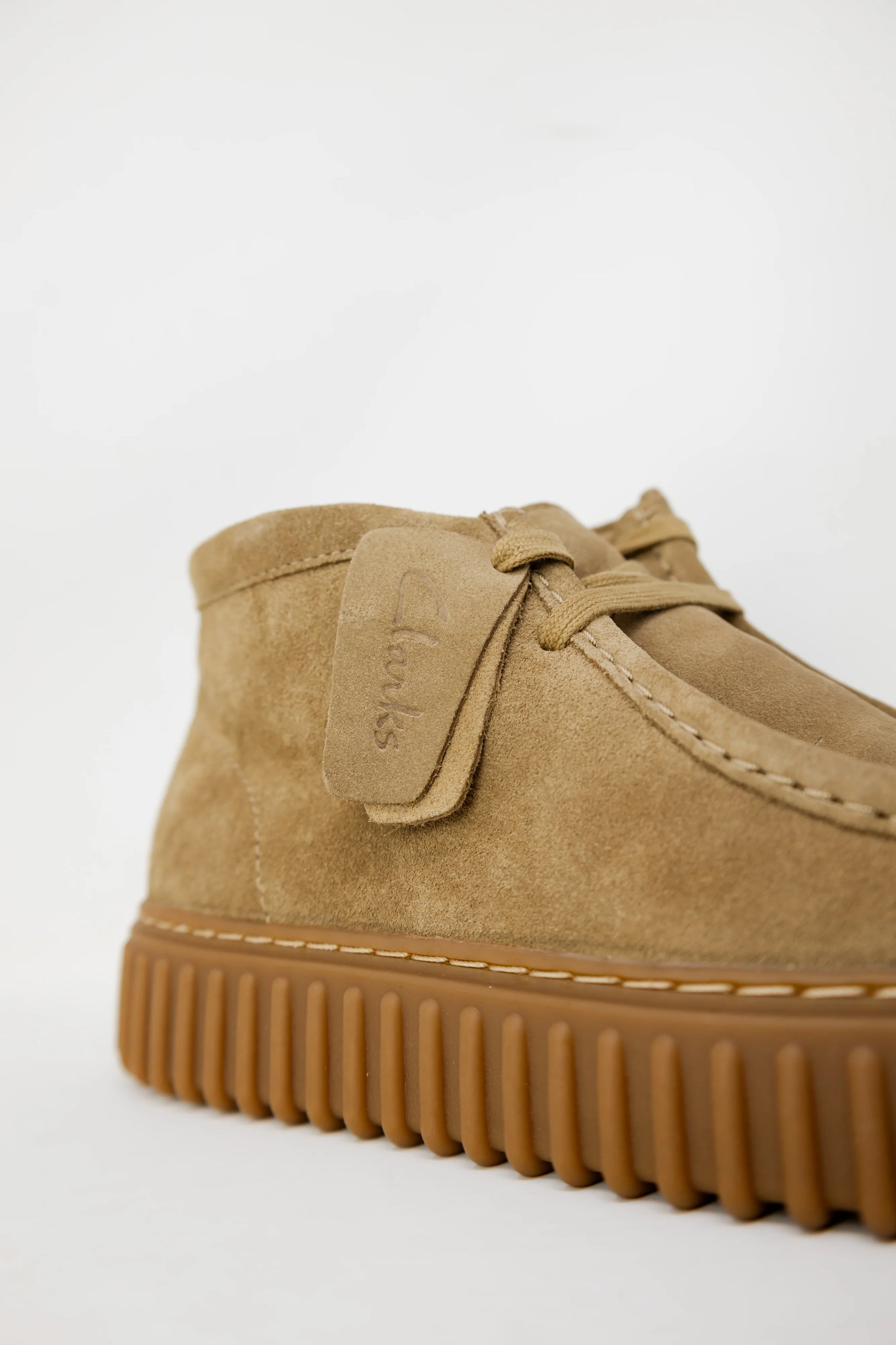 Clarks TORHILL HI DKSAND SU ankle boots
