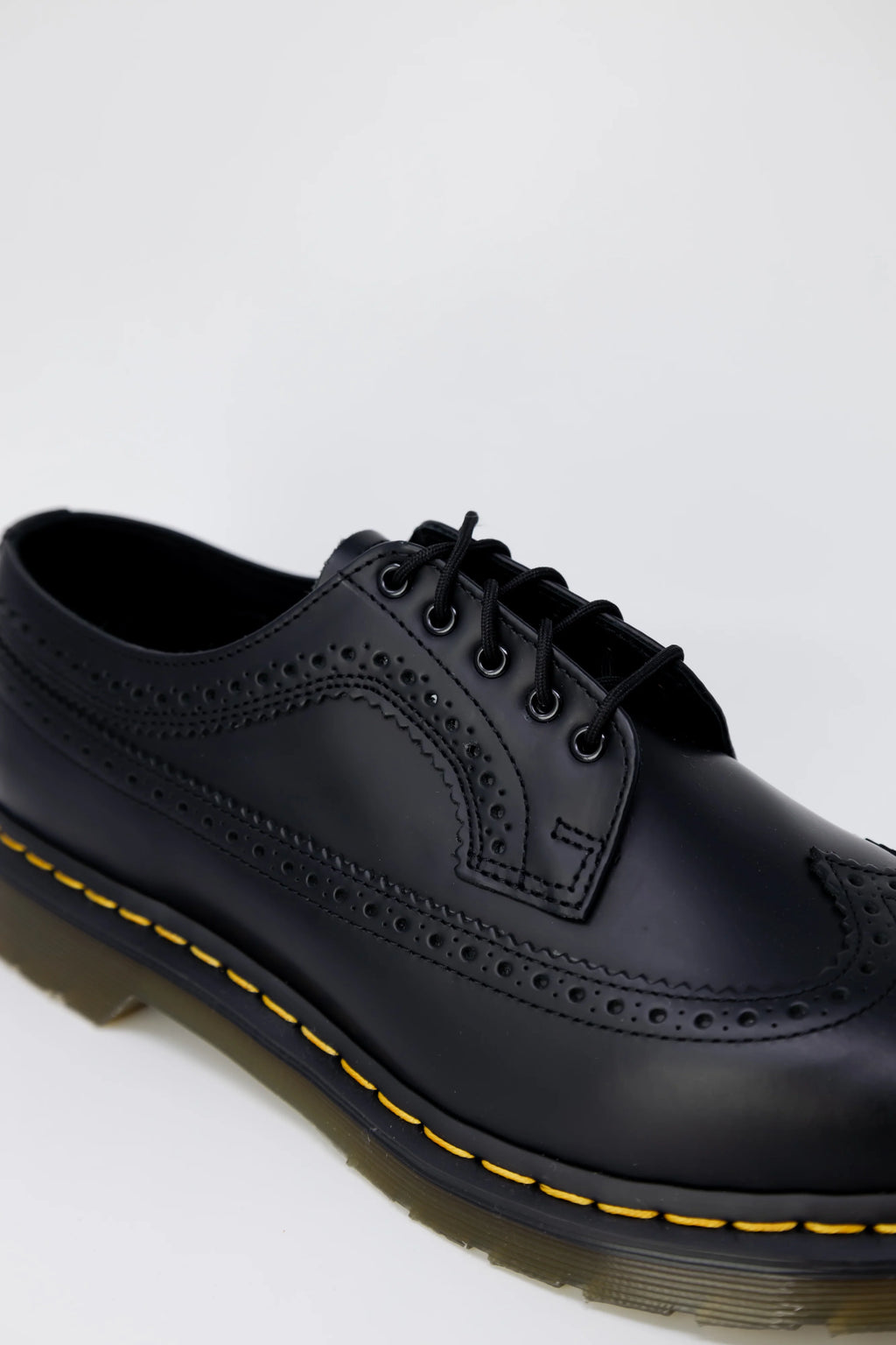 Dr. Martens 3989 Ys Smooth elegant shoes