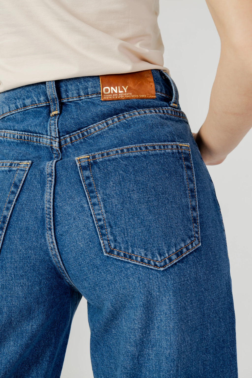 Baggy jeans Only ONLHOPE EX HW DNM ADD465 NOOS