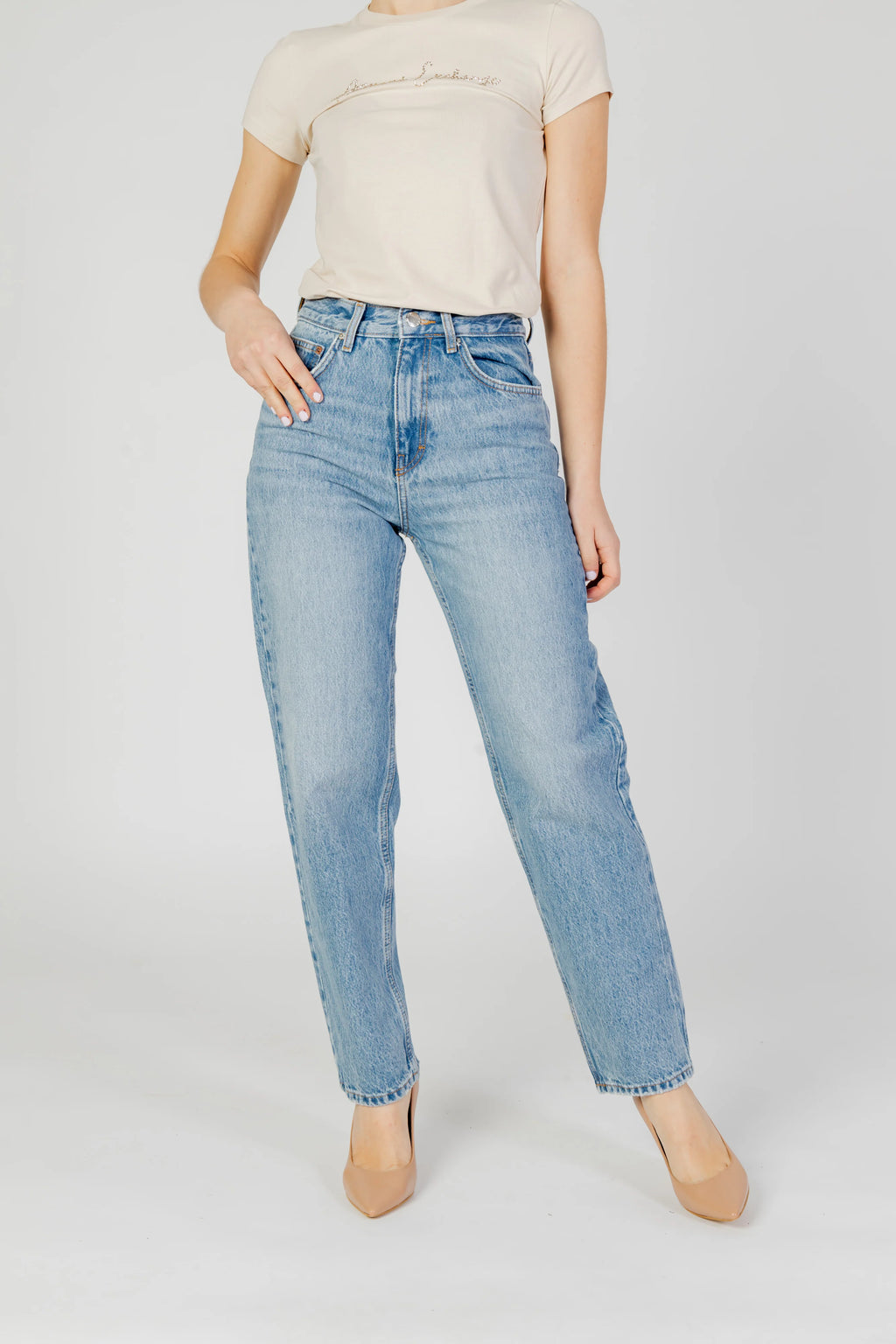 Slouchy and balloon jeans Only ONLROBYN MW STR LO AK DNM DOT536 NOOS