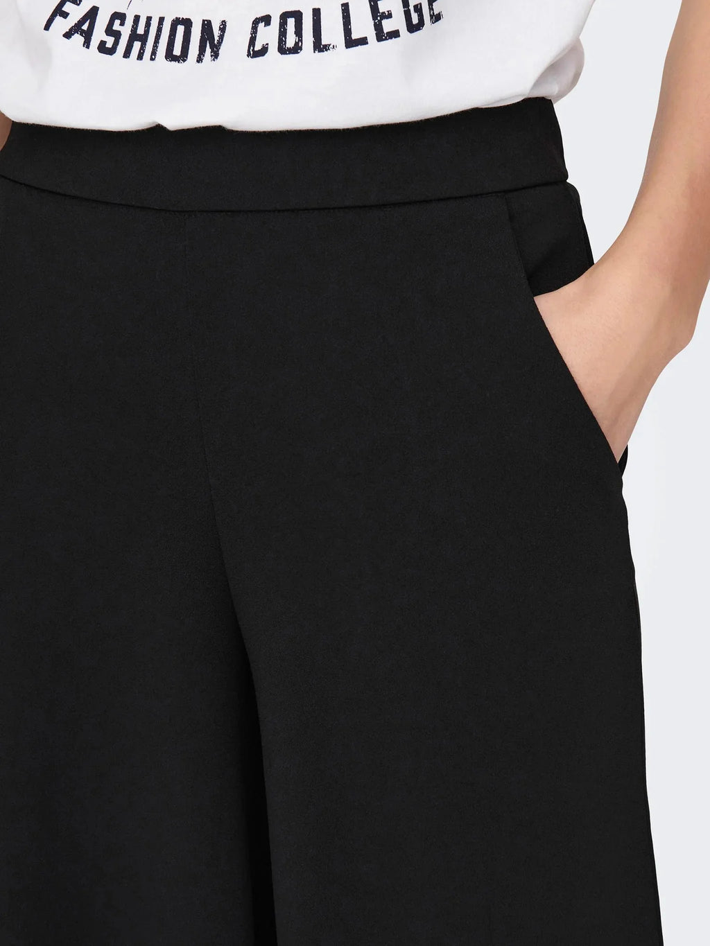 High waist trousers Jacqueline de Yong JDYTANJA LIFE WIDE FLOWY PANT JRS NOOS