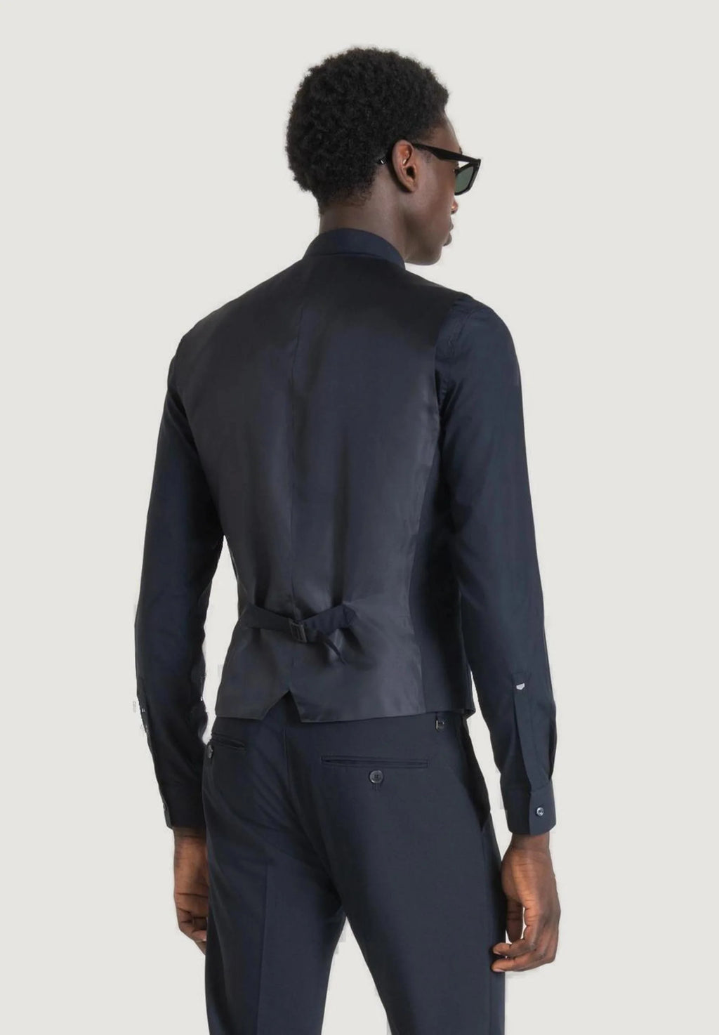 Vest Antony Morato MMVS00009-FA600255