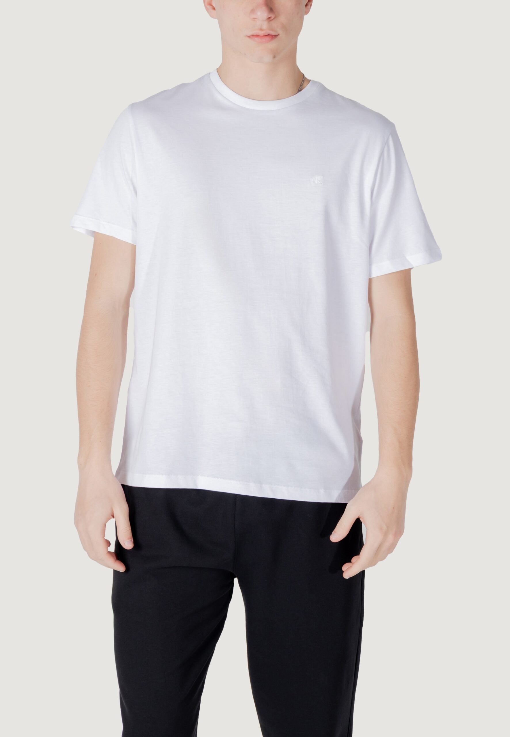 Calvin Klein Jeans Smooth Cotton Solid T-Shirt - White