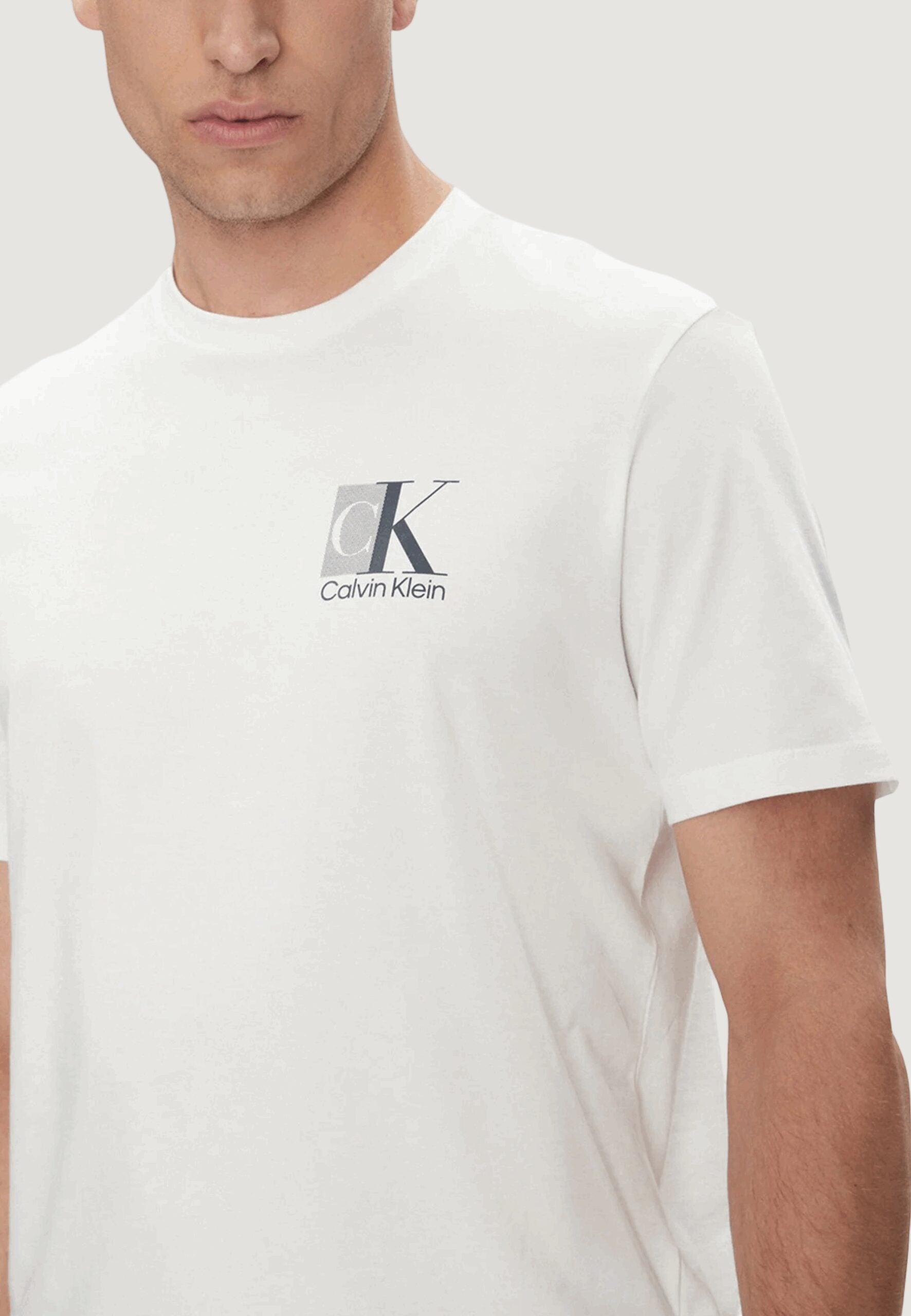 Calvin Klein Men's White T-Shirt - Abstract Logo Print | Casual
