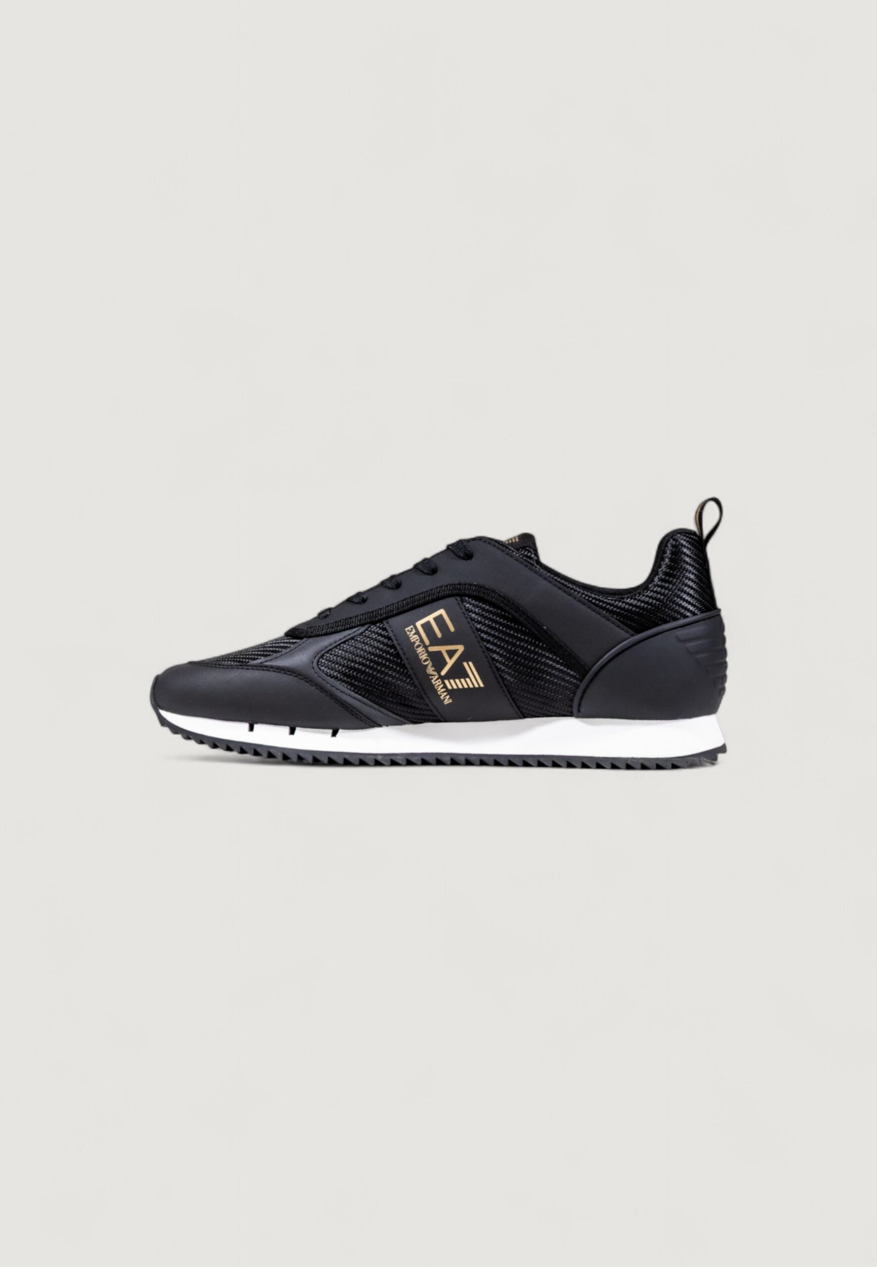 EA7 メンズ ブラック＆ゴールド スニーカー AF18613