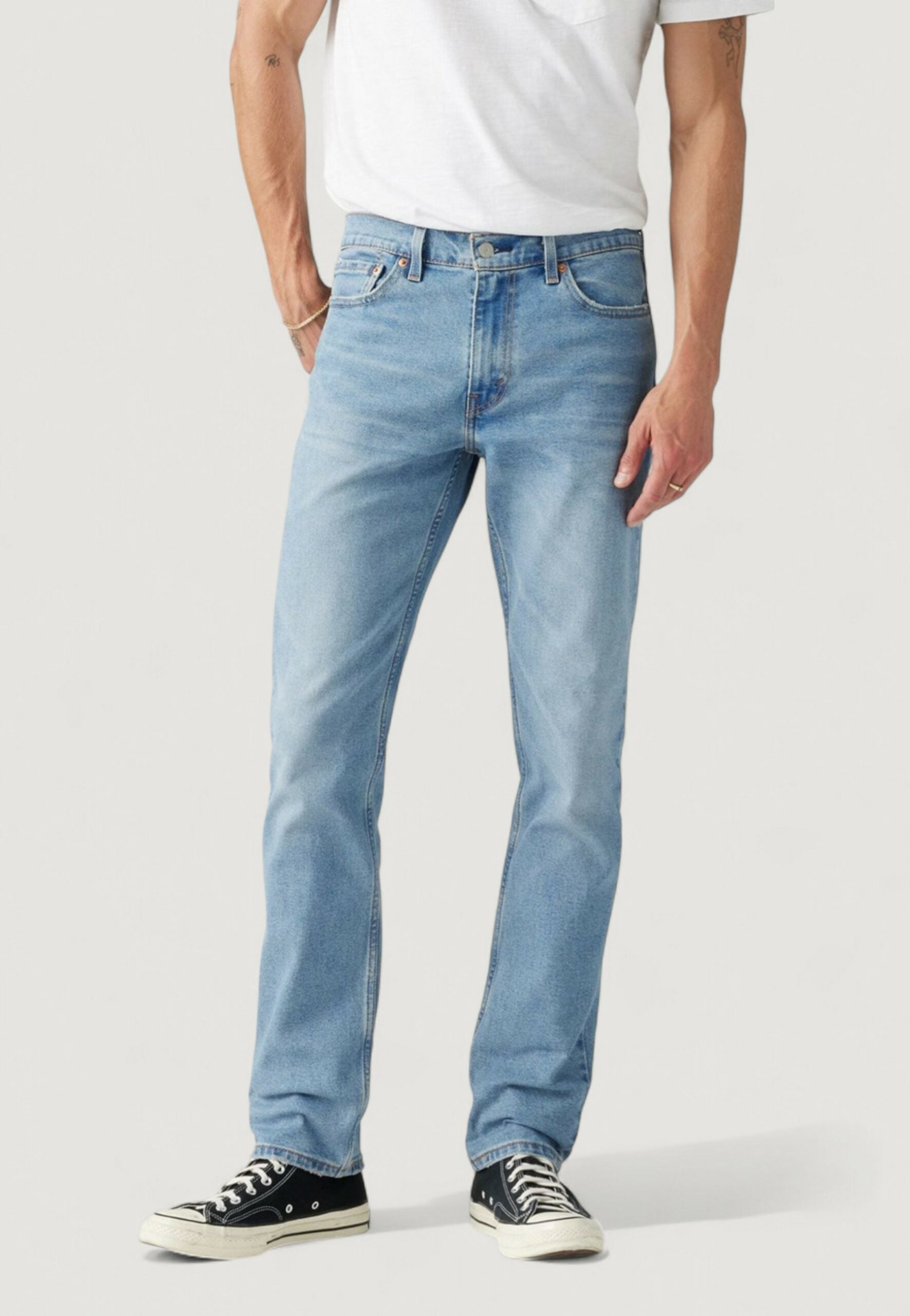 Levi's® メンズ 511 スリム フィット ライト デニム ジーンズ - KOTA KUPANG ADAPT