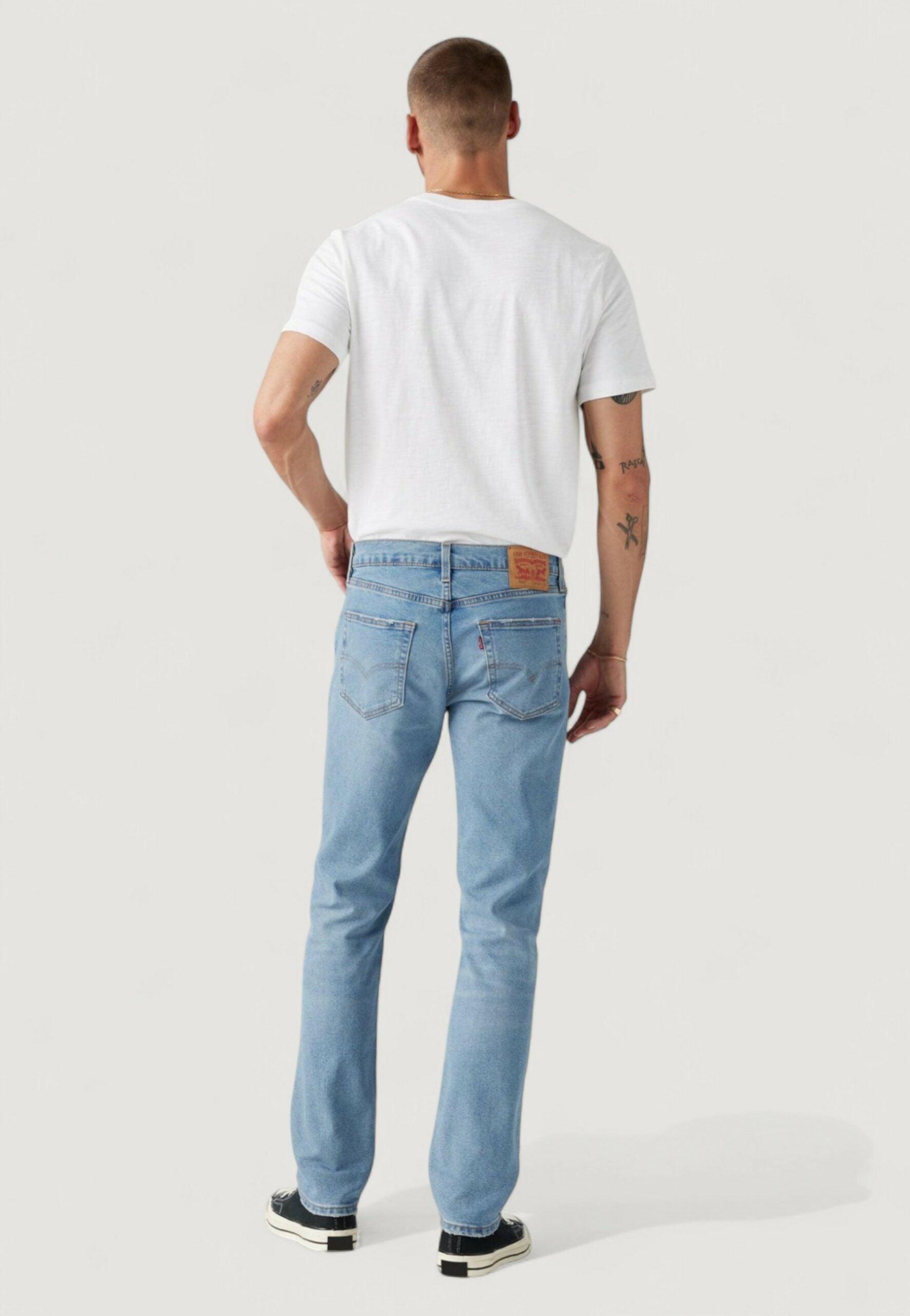 Levi's® メンズ 511 スリム フィット ライト デニム ジーンズ - KOTA KUPANG ADAPT