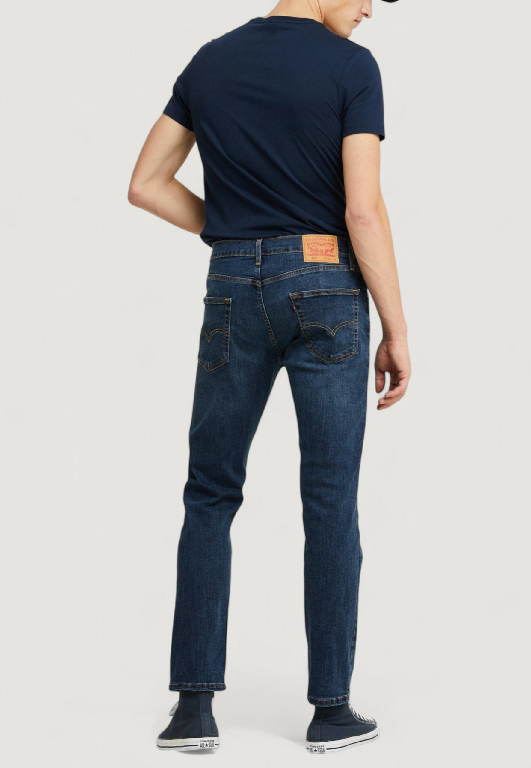 Levi's® メンズ ダークブルー デニム 502 テーパードジーンズ