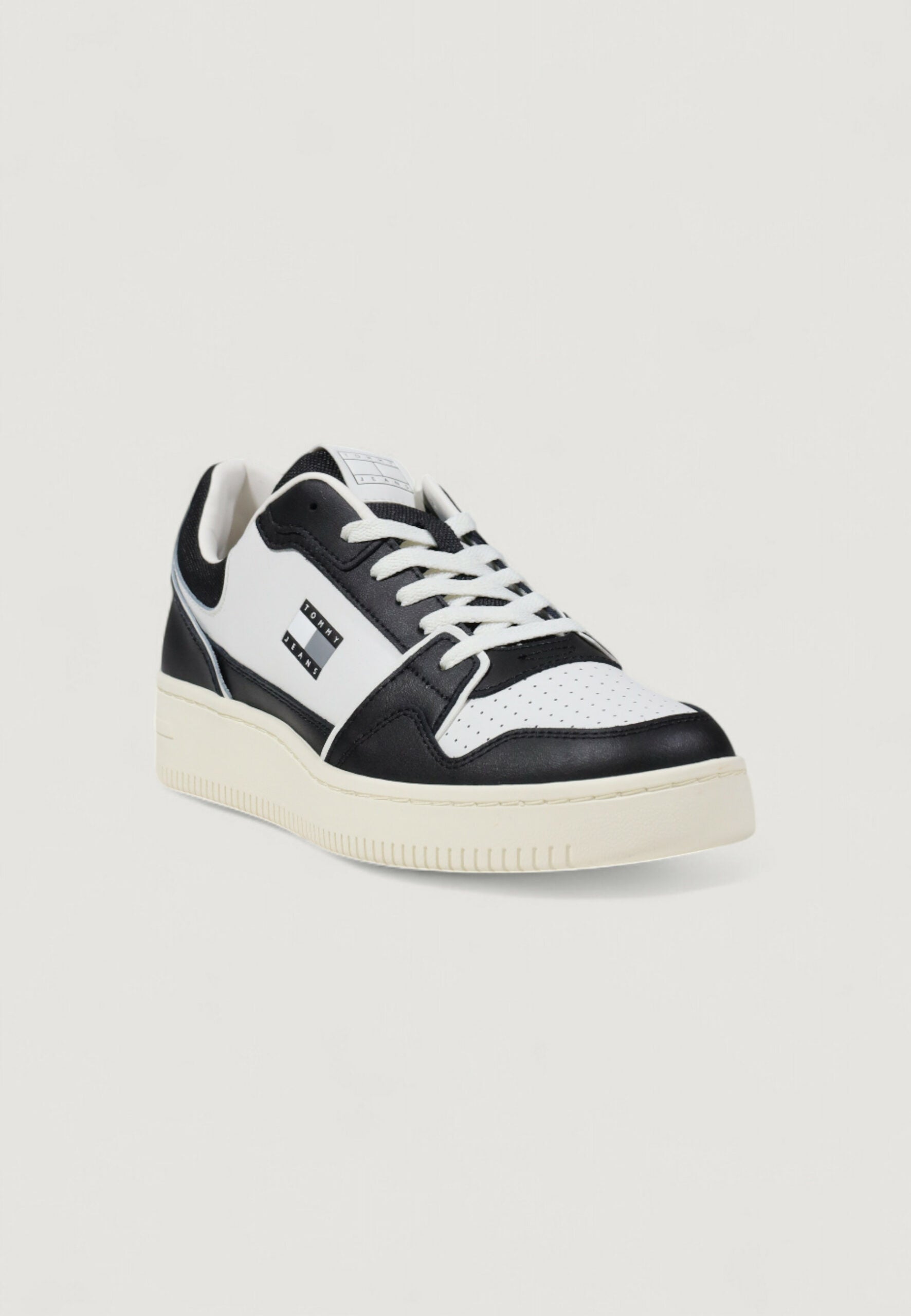 Tommy Hilfiger Jeans TJM Men's Black Retro Basket Sneakers